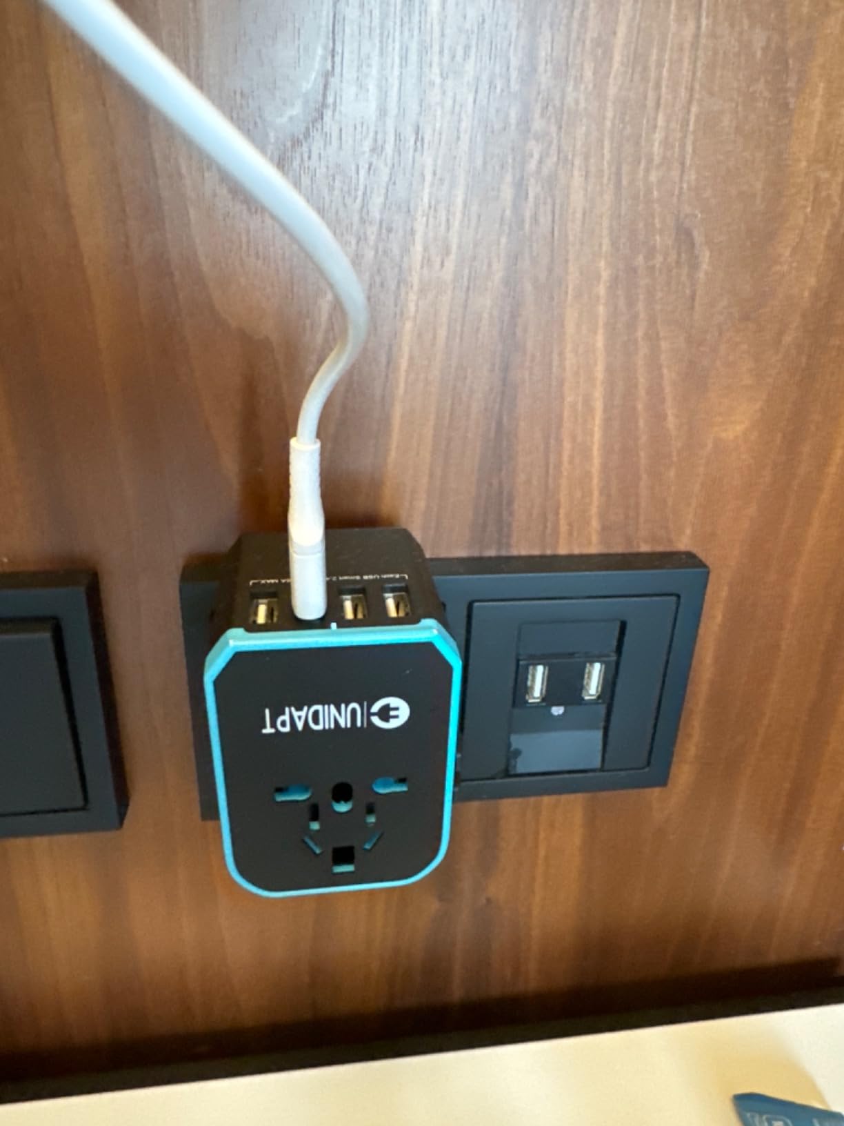 International Plug Adapter, Unidapt Travel Adapter Worldwide - All in one Universal Charger USB Travel Power Adaptor with 5 USB for EU AU UK USA - 160 Countries (Rose Gold) customer photo 1