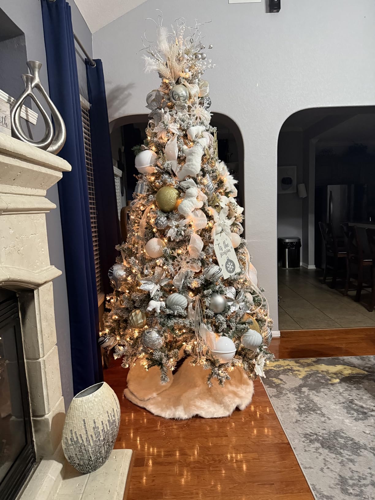 Best Choice Products Pre-Lit Artificial Christmas Tree, 7.5ft Snow Flocked Design Pine Tree, Full Appearance Snowy w/Easy Assembly, Metal Stand customer photo 1
