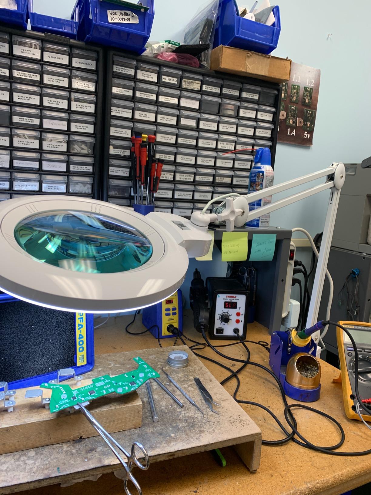 7 inch Glass Lens, 2.25X, 5 Diopter, Professional LED Magnifying Lamp with Clamp, 4 Brightness Levels, 5600-6000K Daylight Bright, 1200 Lumens, 84 SMD LEDs, Adjustable Arm, BoliOptics MG16304321 customer photo 2