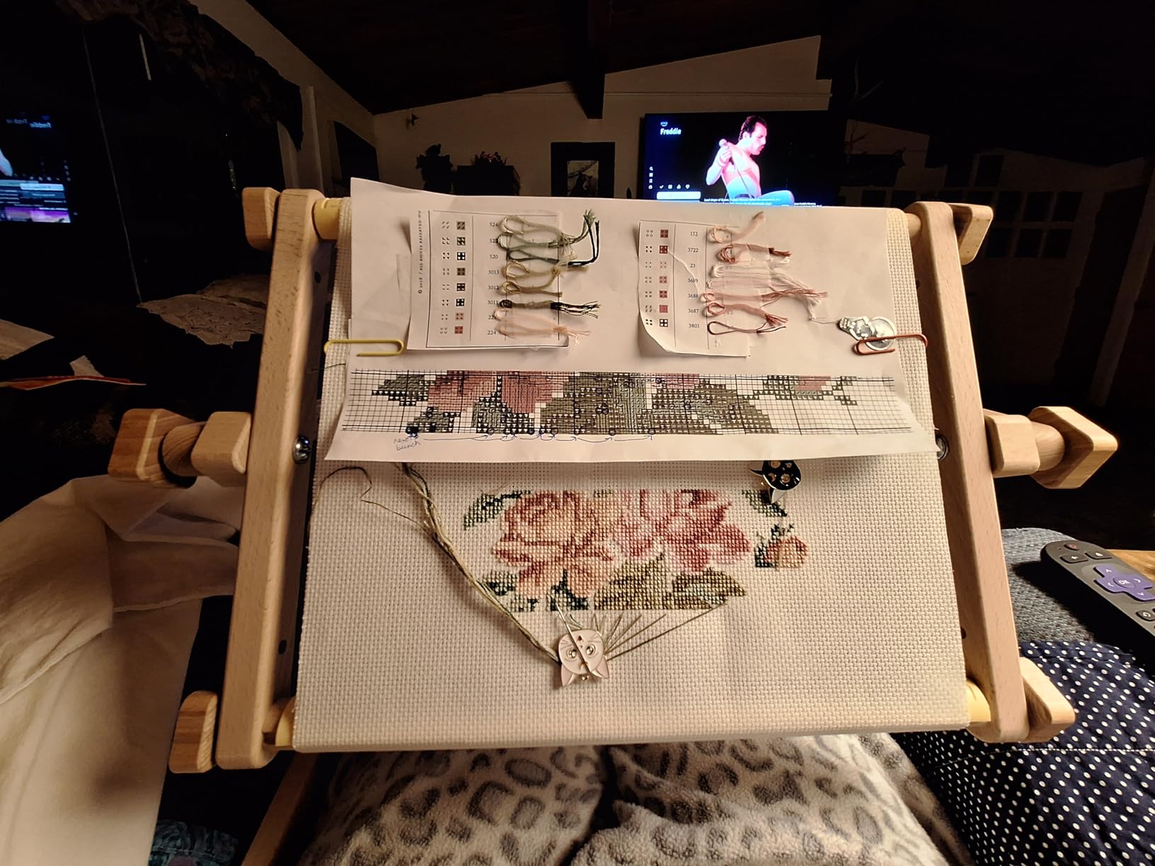 Needlework Table and Lap Hands-Free Stand with Adjustable Frame Made of Organic Beech Wood Tapestry Cross Stitch Embroidery Frame Holder (40х56 cm (15.7