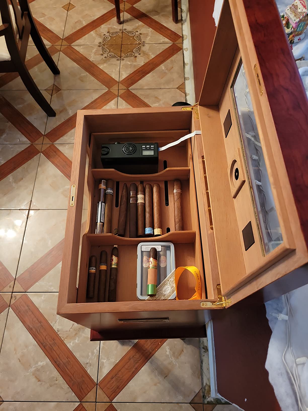 Le Veil iCigar Electronic Digital Intelligent Cigar Humidifier 25~600CT for Wooden Humidors customer photo 1