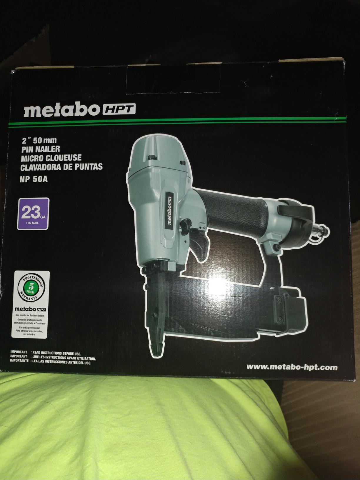 Metabo HPT Pro Pin Nailer Kit, Pro-Preferred Pneumatic Power Nailers, Carpentry Tool for Fine Trim, Molding, and Paneling, Built-in Silencer, Aluminium Magazine, 23 Gauge, 1/2