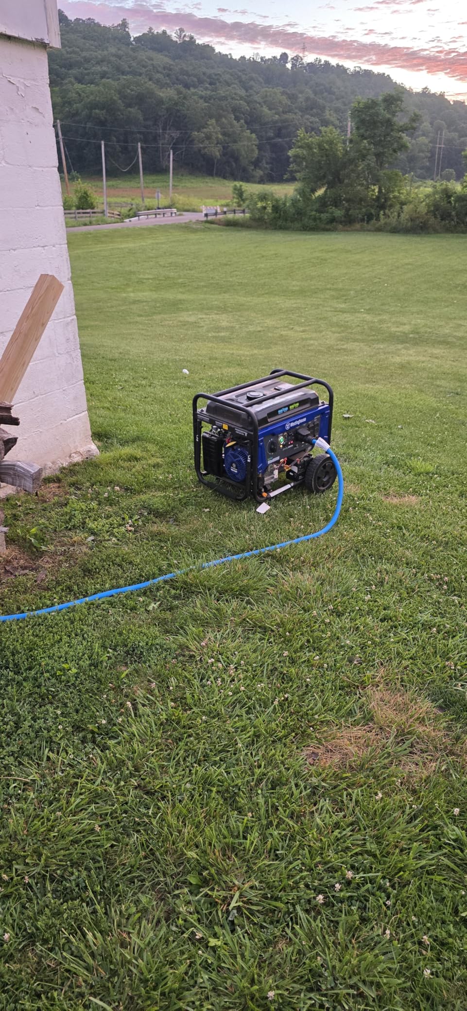Westinghouse 12500 Watt Dual Fuel Home Backup Portable Generator, Remote Electric Start, Transfer Switch Ready, Gas and Propane Powered customer photo 1