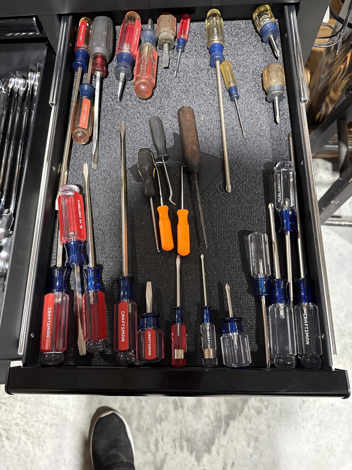 CRAFTSMAN Screwdriver Set, Slotted & Phillips, 14-Piece (CMHT65045) customer photo 1