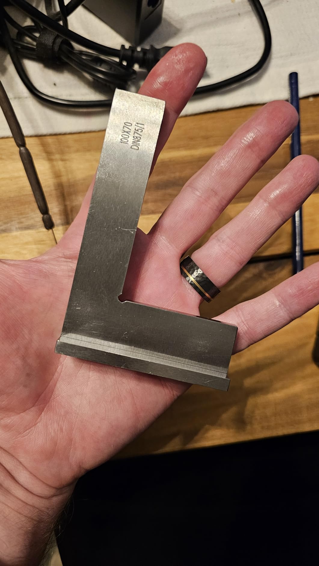 Precision Machinist Square 4 Inch Engineer Square 90 Degree Right Angle Ruler Ground Hardened Steel with Seat 4 x 2.8 Inch customer photo 1