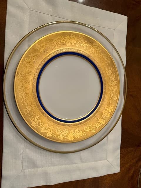 Ms Lovely Clear Glass Charger 13 Inch Dinner Plate With 0.5 CM Metallic Rim - Set of 4 - Gold customer photo 1