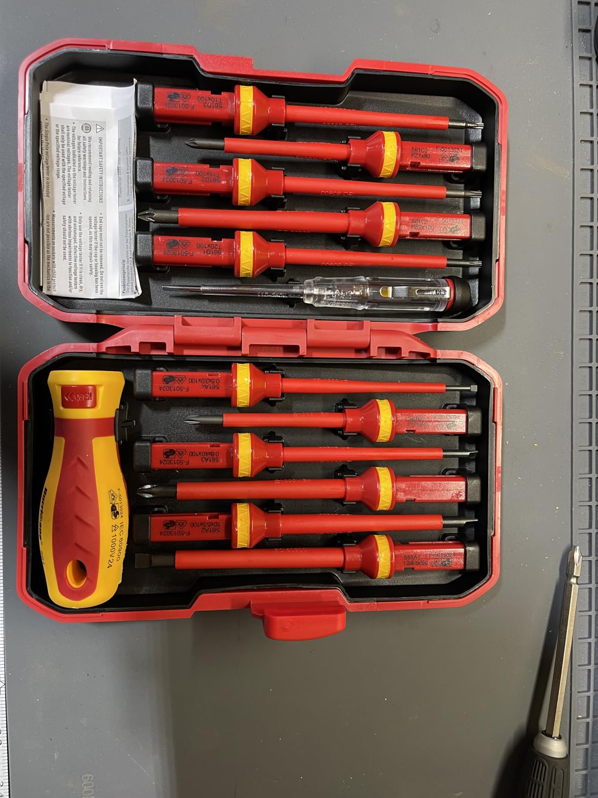 HURRICANE 1000V Insulated Electrician Screwdriver Set, 13 Piece Professional Electrical Screwdriver Set, CR-V Steel Magnetic Phillips Slotted Pozidriv Torx, VDE & GS Certified customer photo 1