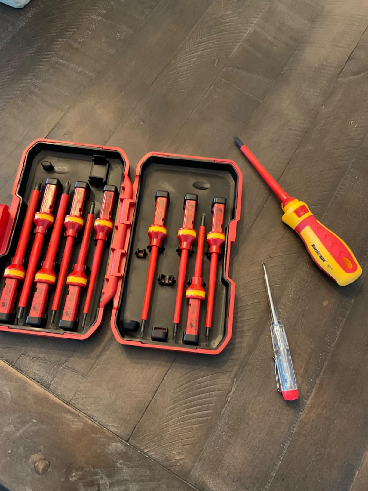 HURRICANE 1000V Insulated Electrician Screwdriver Set, 13 Piece Professional Electrical Screwdriver Set, CR-V Steel Magnetic Phillips Slotted Pozidriv Torx, VDE & GS Certified customer photo 2