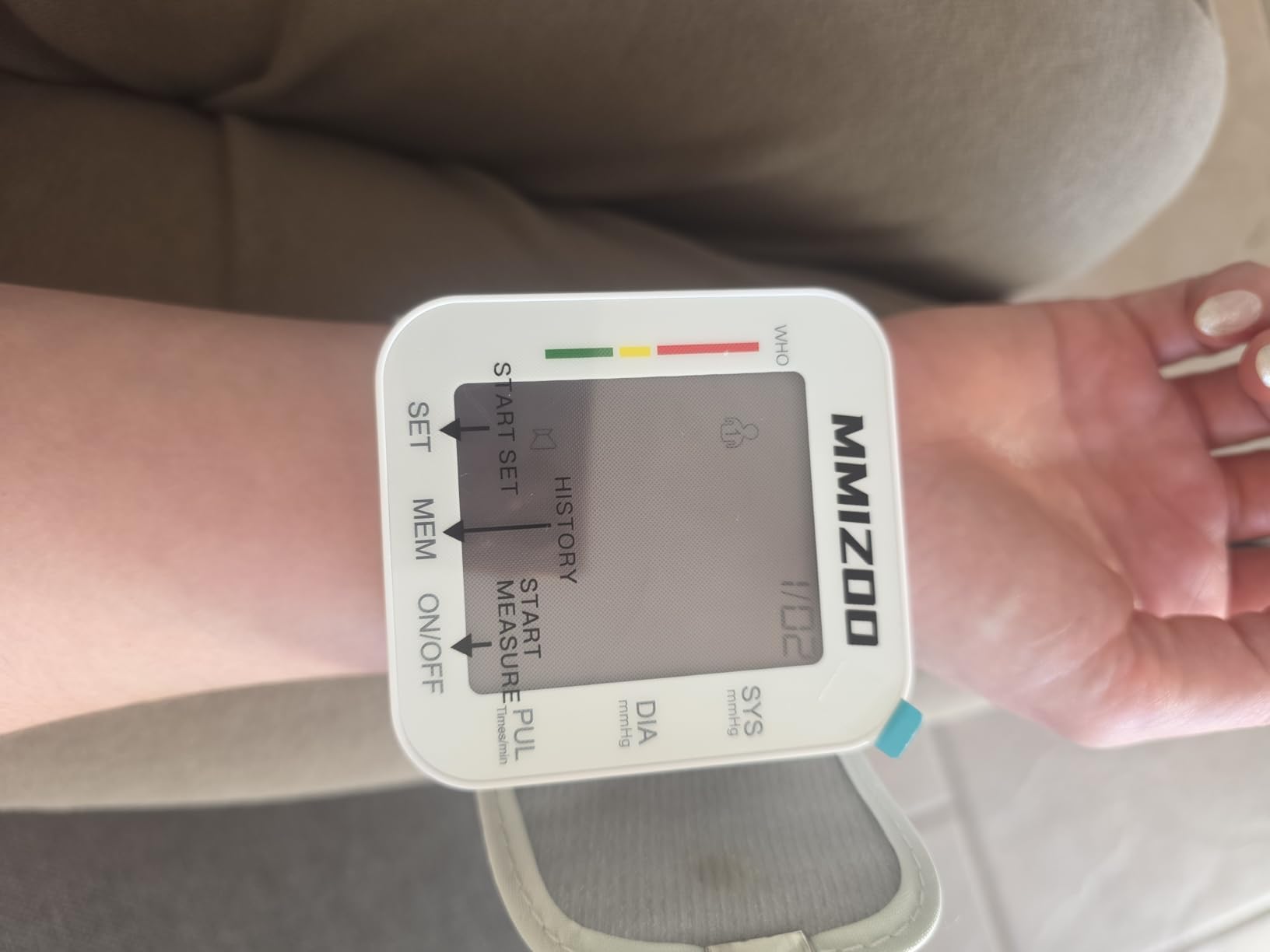 MMIZOO Wrist Blood Pressure Monitor Large LCD Display BP Machine Adjustable Cuff 5.31-7.68 inch Automatic 99x2 Sets Memory with Carrying Case for Home Use (White) customer photo 2