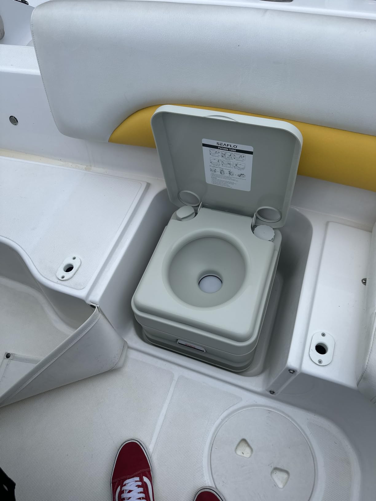 SEAFLO Premium Camping Portable Toilet - 5.8 Gallon Waste 3.43 Gall Fresh Tank (100 Flushes), 440 lbs Max Weight, Level Indicator, Sealed Waste Tank for RV, Boat, Elderly, Off-Grid customer photo 2