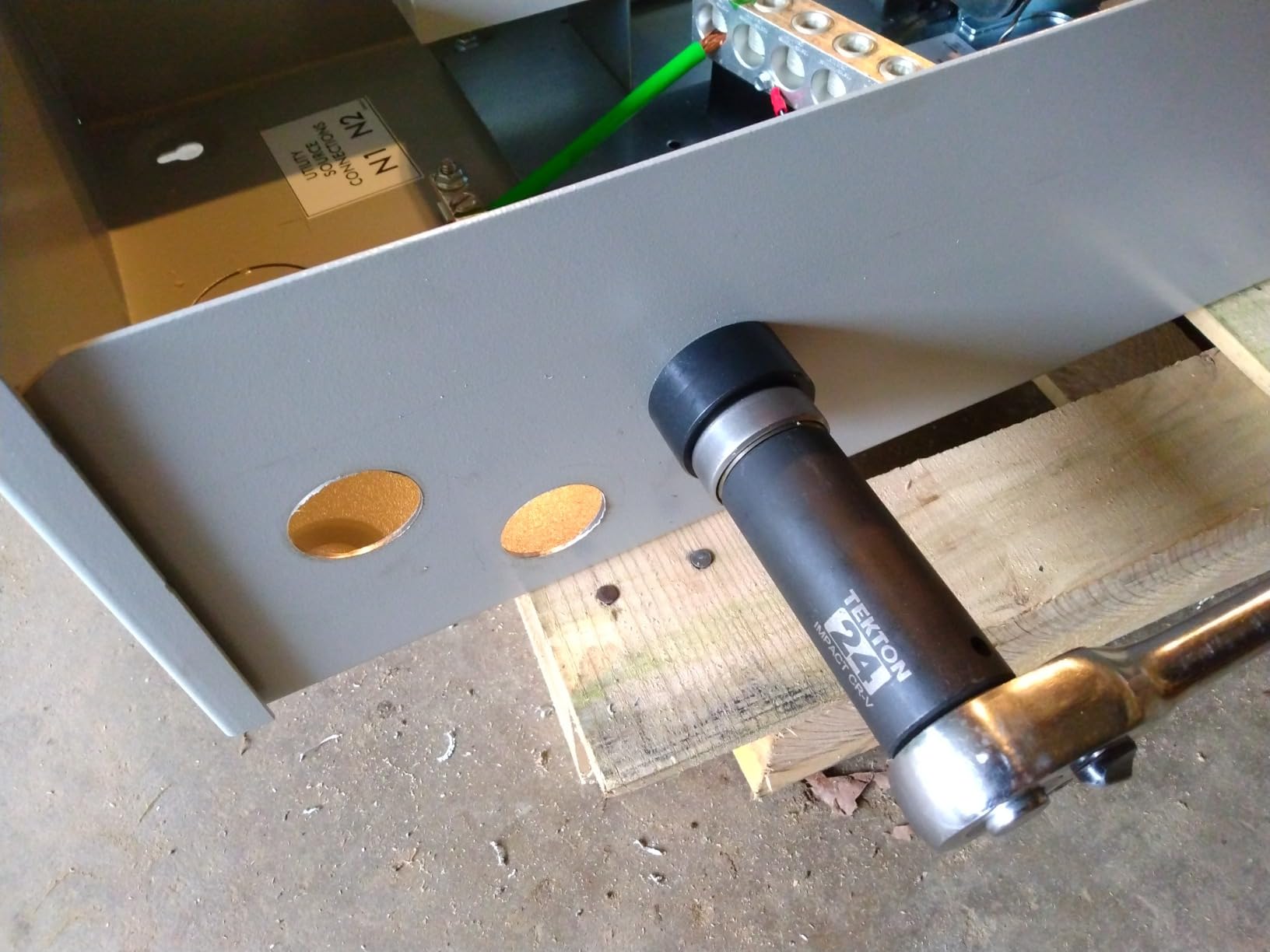 Lichamp Manual Knockout Punch Kit, Heavy Duty Metal Sheet Knock Out Box Hole Cutter Conduit Punch Driver Die Set customer photo 2