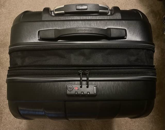 Samsonite Centric 2 Hardside Expandable Luggage with Spinner Wheels, Caribbean Blue, Checked-Medium 24-Inch customer photo 2