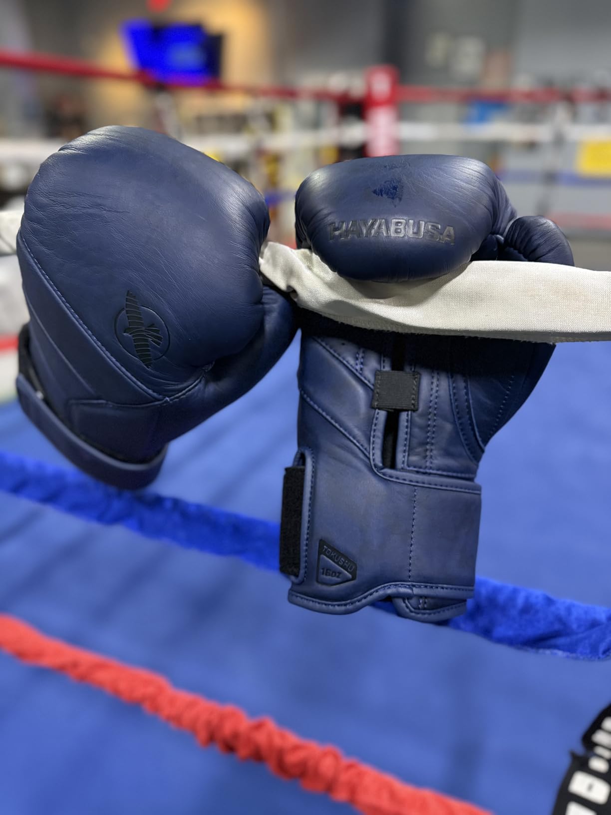 Hayabusa T3 LX Leather Boxing Gloves Men and Women for Training Sparring Heavy Bag and Mitt Work customer photo 1