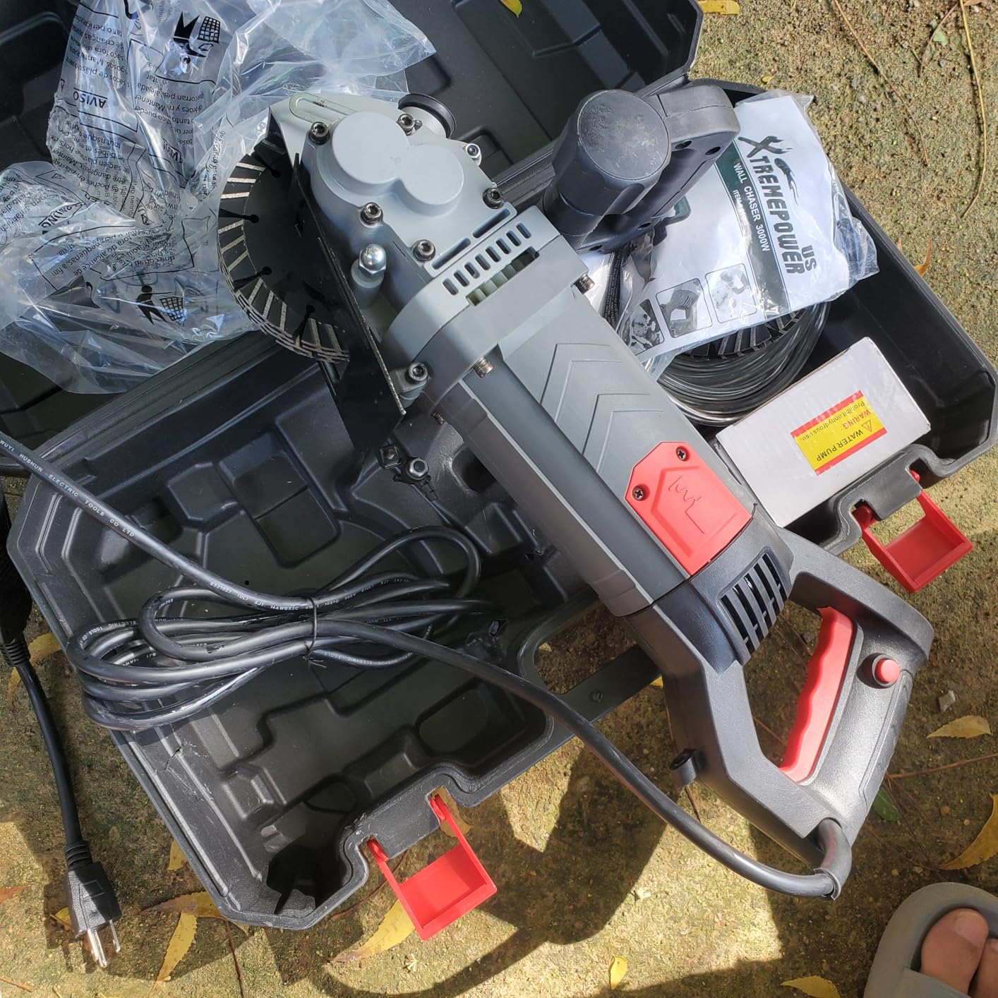 XtremepowerUS Wall Chaser Cutting Machine Wall Concrete Grooving Cutting w/Water Line Dust Port Infrared Sighting (Slotting Machine) customer photo 1