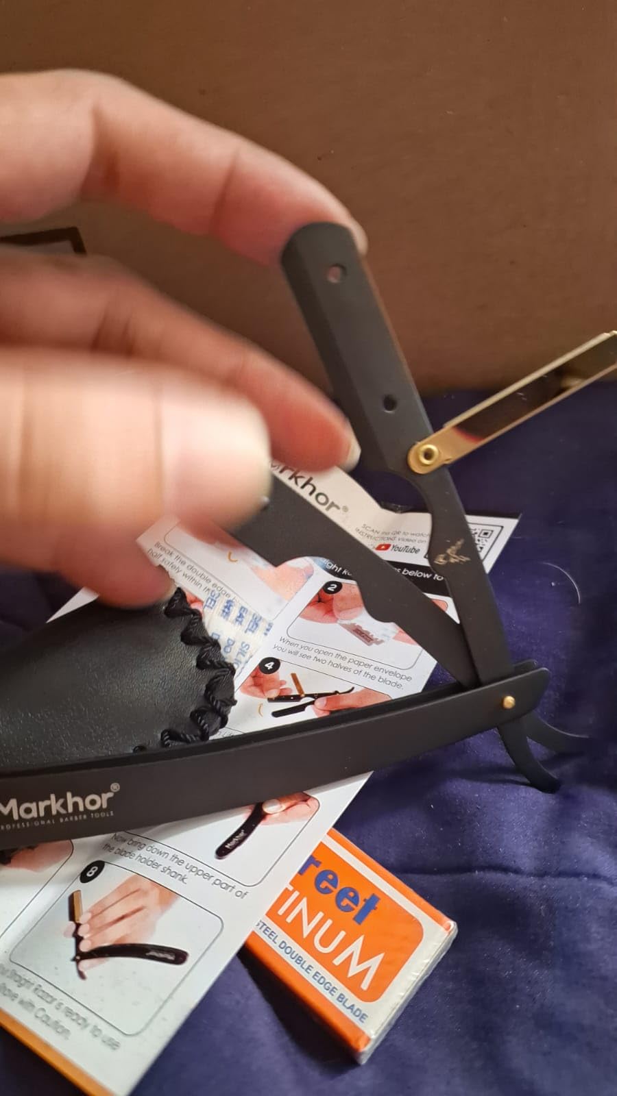 Markhor Straight Razors for Men with 100 Single Edge Razor Blades | Matte Black with 24k Gold Platted Barber Straight Razor | Straight Edge Razor | Barber Razor Blade | Navajas Para Barbero customer photo 2