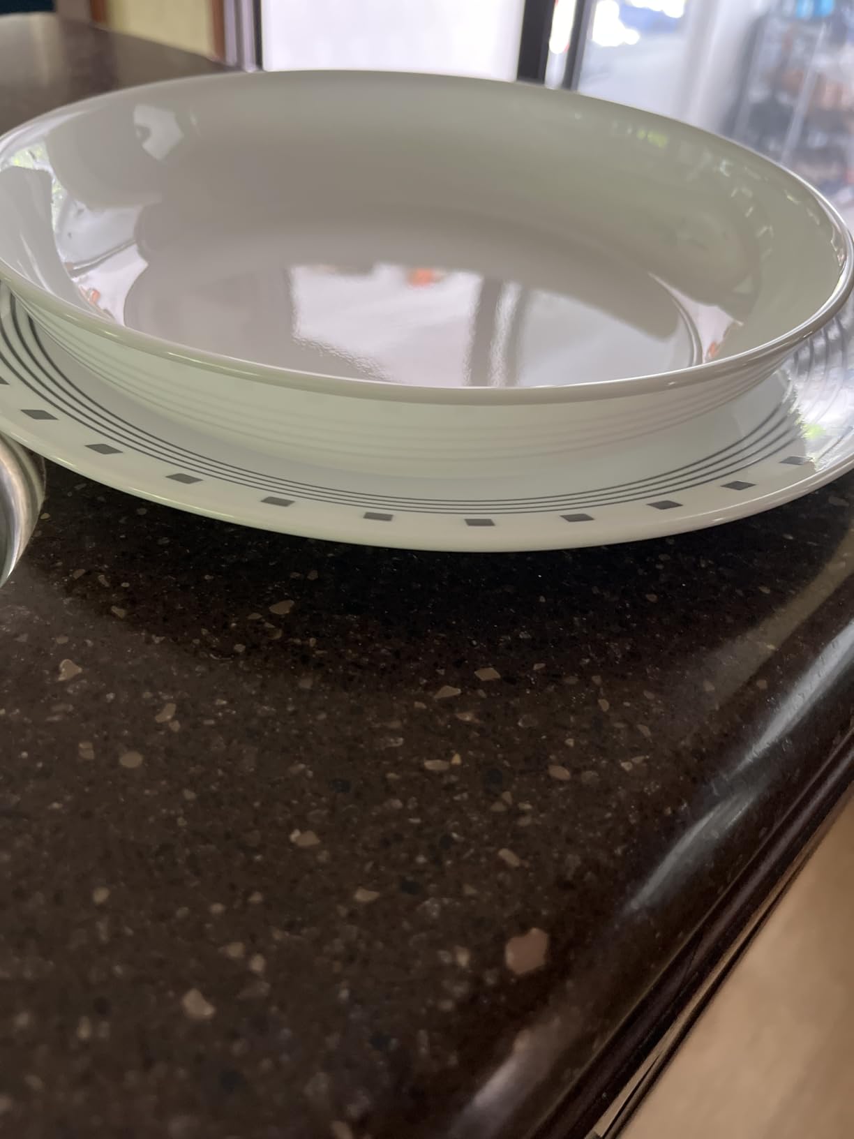 Corelle 4-Pc Versa Bowls for Pasta Salad and More, Service for 4, Durable and Eco-Friendly 30-Oz, Compact Stack Bowl Set, Microwave and Dishwasher Safe, White customer photo 2