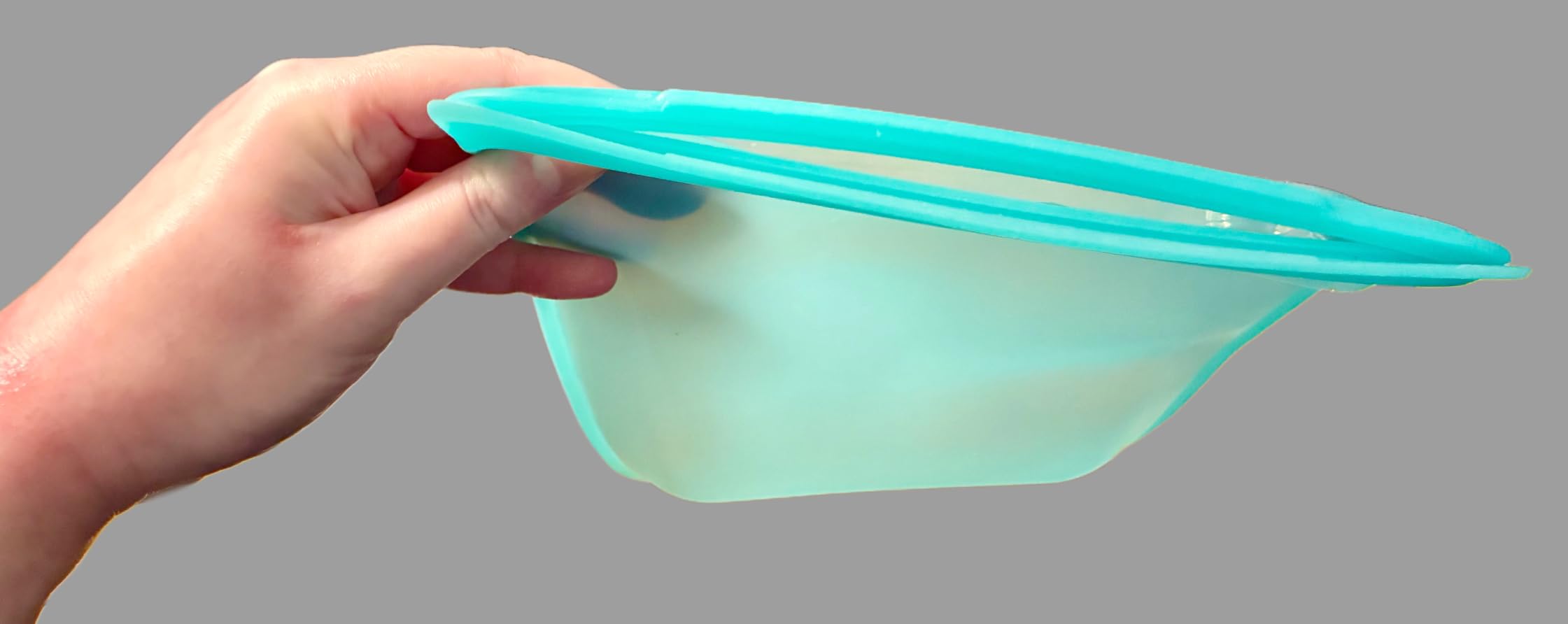 Stasher Silicone Reusable Food Storage Bags, 4-Pack, Reusable Freezer Bags, Microwave, Dishwasher, Oven Safe, Sous Vide, Premium Lunch Containers, Eco Friendly, Snack Bags, Food-safe Silicone, Clear customer photo 2