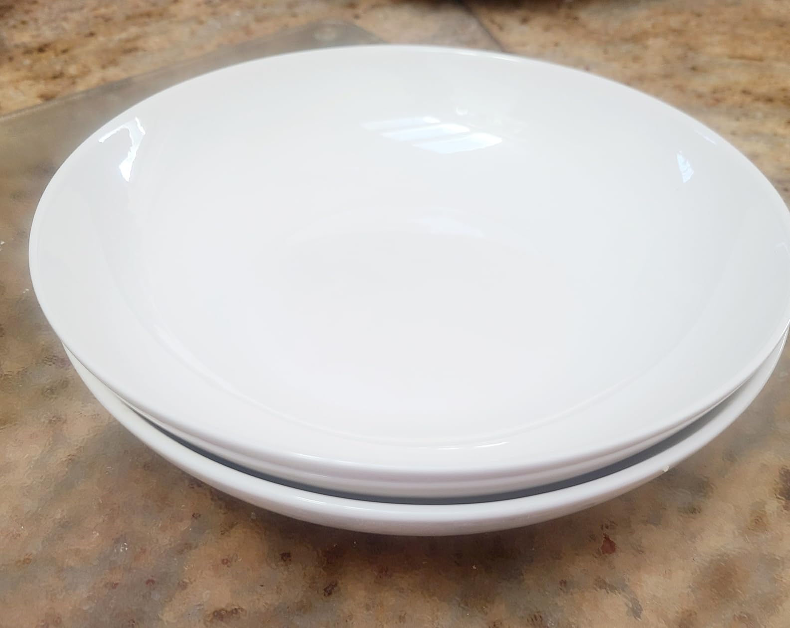 DeeCoo 7 Pack Porcelain Pasta Bowls Ceramic, Large Serving Bowl, Wide and Shallow, Set 8.3 Inch - 30 Ounce - for Pasta, Salad, Cereal, Soup & Microwave & Dishwasher Safe customer photo 1