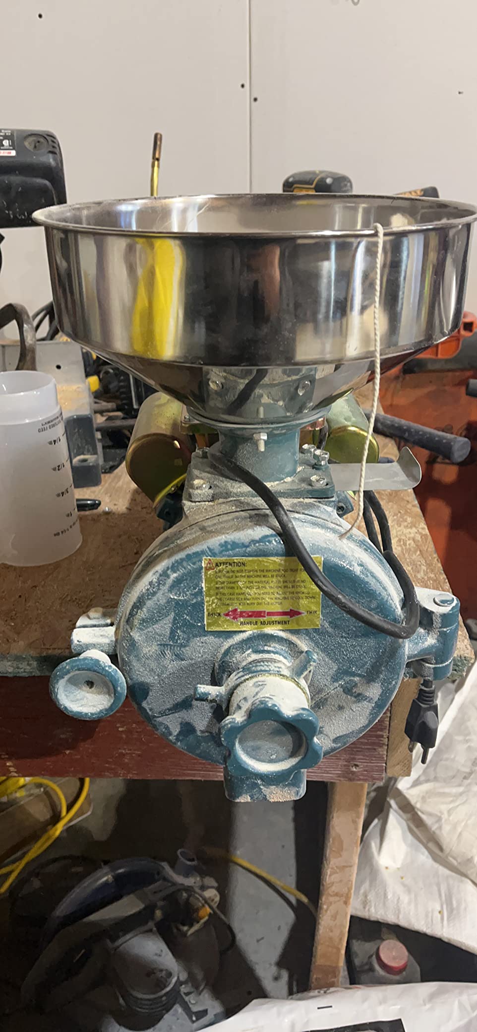 NAIZEA Electric Grain Mill Grinder Corn Grinder, 3000W 110V Commercial Flour Mill Machine with Funnel, Feed Grinders for Corn, Wheat, Rice, Cereals, Molino de Maiz Electrico (Dry Grinders) customer photo 2