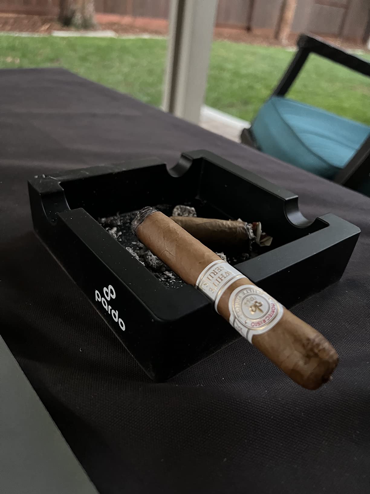 Pardo Cigar Unbreakable Cigar Ashtray for Outdoors - Large Ring Gauge Designed - Square Matte Black - Ideal for Large Cigars - Indoor/Outdoor Use - 4 Holder Design - 6x6x1.5 inches customer photo 2