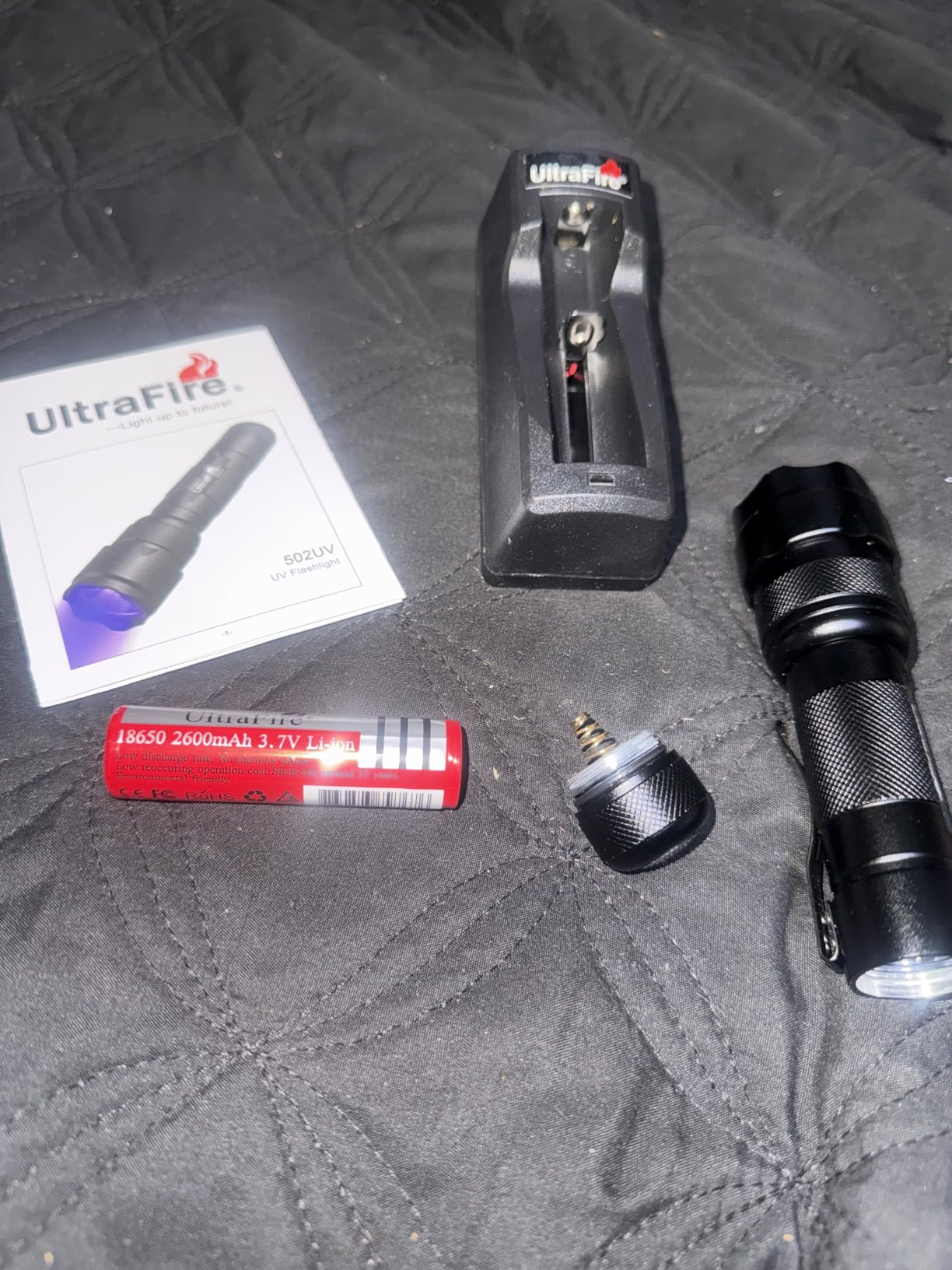 ULTRAFIRE UV Flashlight 395-405 nm Led Blacklight for Curing UV Glue, Leak Detector, Pet Urine Stain customer photo 1