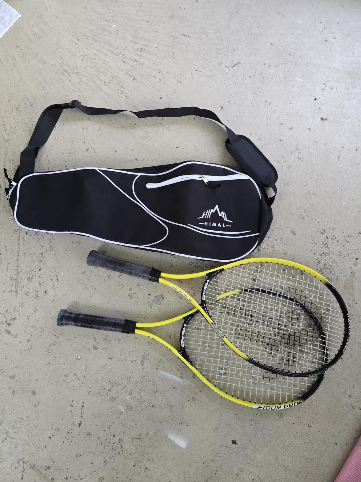 Himal 3 Racquet Tennis Bag With Protective Pad, Tennis Racket Bag for Men Women, Sports Enthusiasts of All Ages customer photo 2