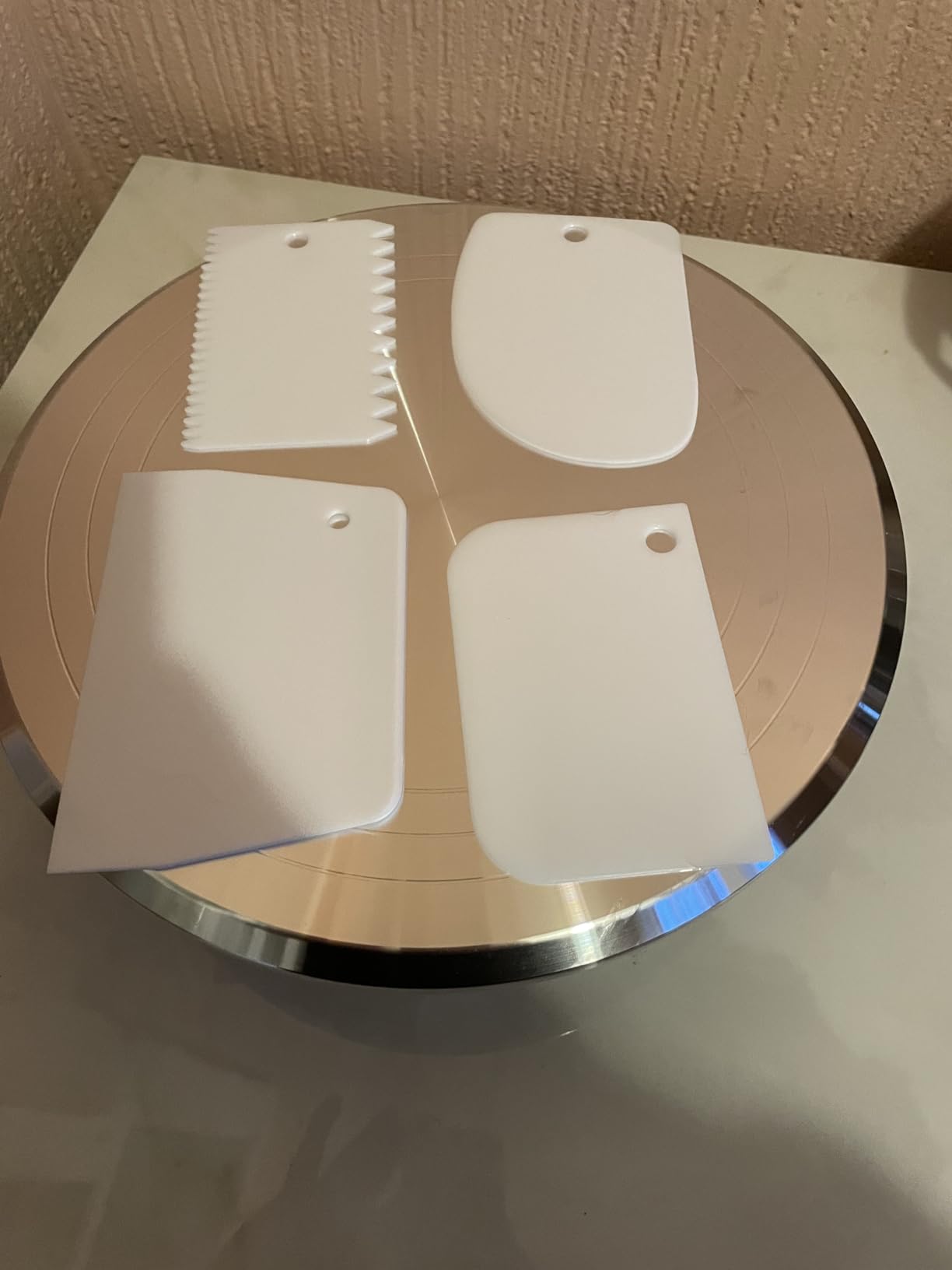 Puroma Cake Turntable, 12'' Aluminium Alloy Cake Stand, Cake Decorating Kit with 3 Icing Spatulas and 4 Icing Combs, Cake Decorating Supplies for Cake, Cupcake, Desserts customer photo 2