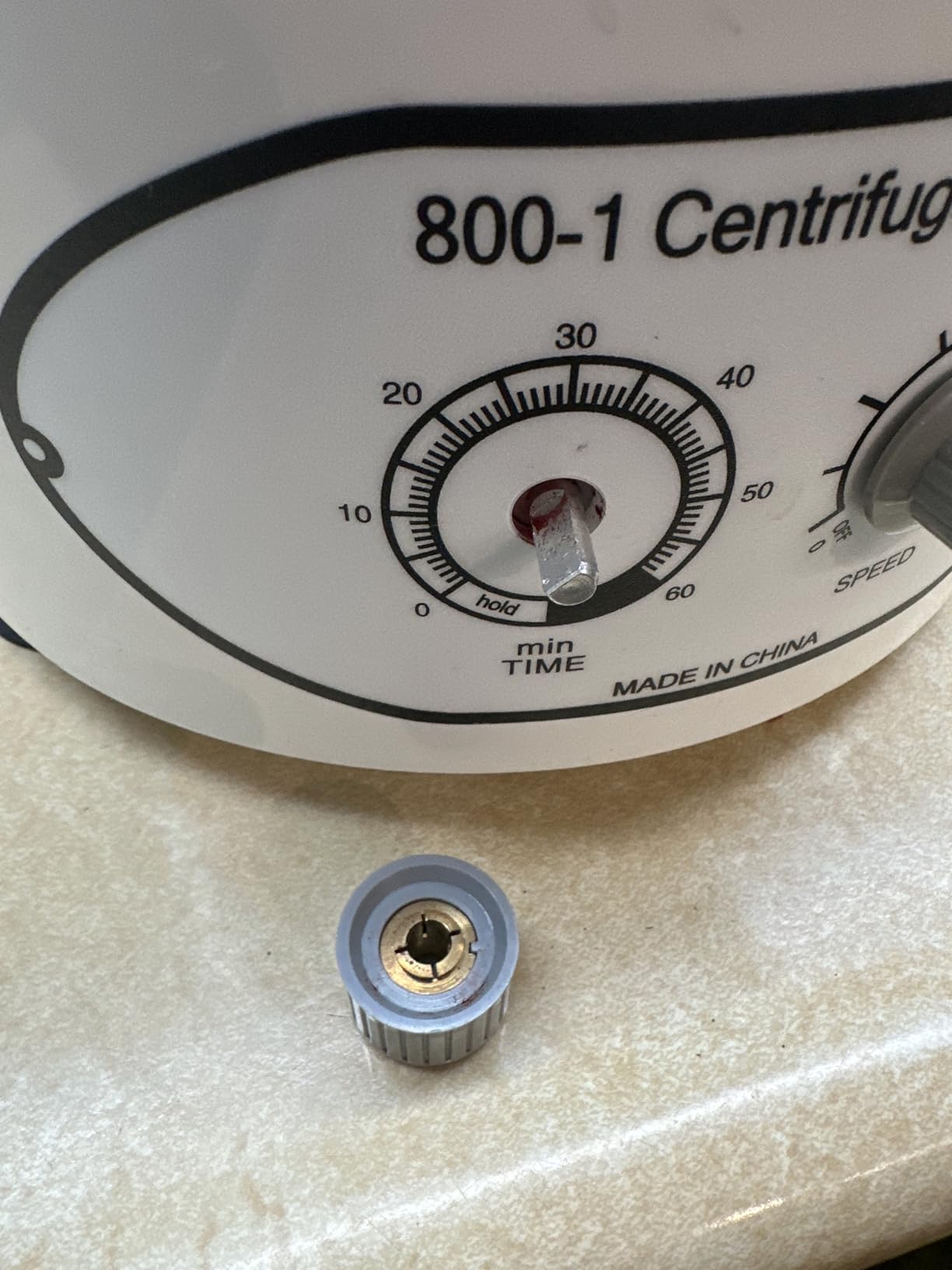 Desktop Electric Lab Laboratory Centrifuge Machine Lab Medical Practice w/Timer and Speed Control - Low Speed, 4000 RPM, Capacity 20 ML x 6-110v by CALU LUKY customer photo 2