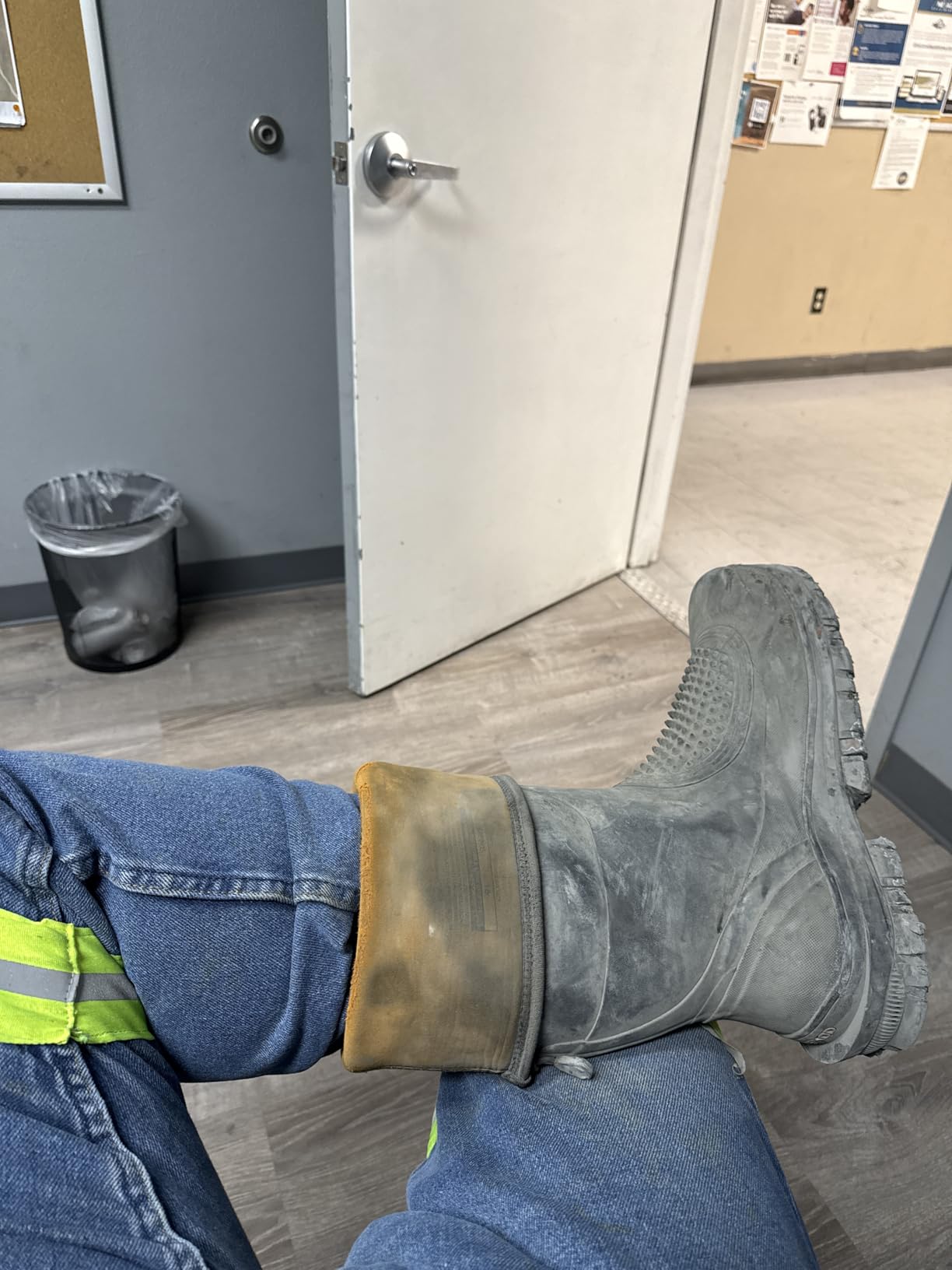 Dryshod Men's Megatar Met Guard Steel Toe Work Boot | Rubber | Waterproof | Insulated | MEG-UH-BK customer photo 1