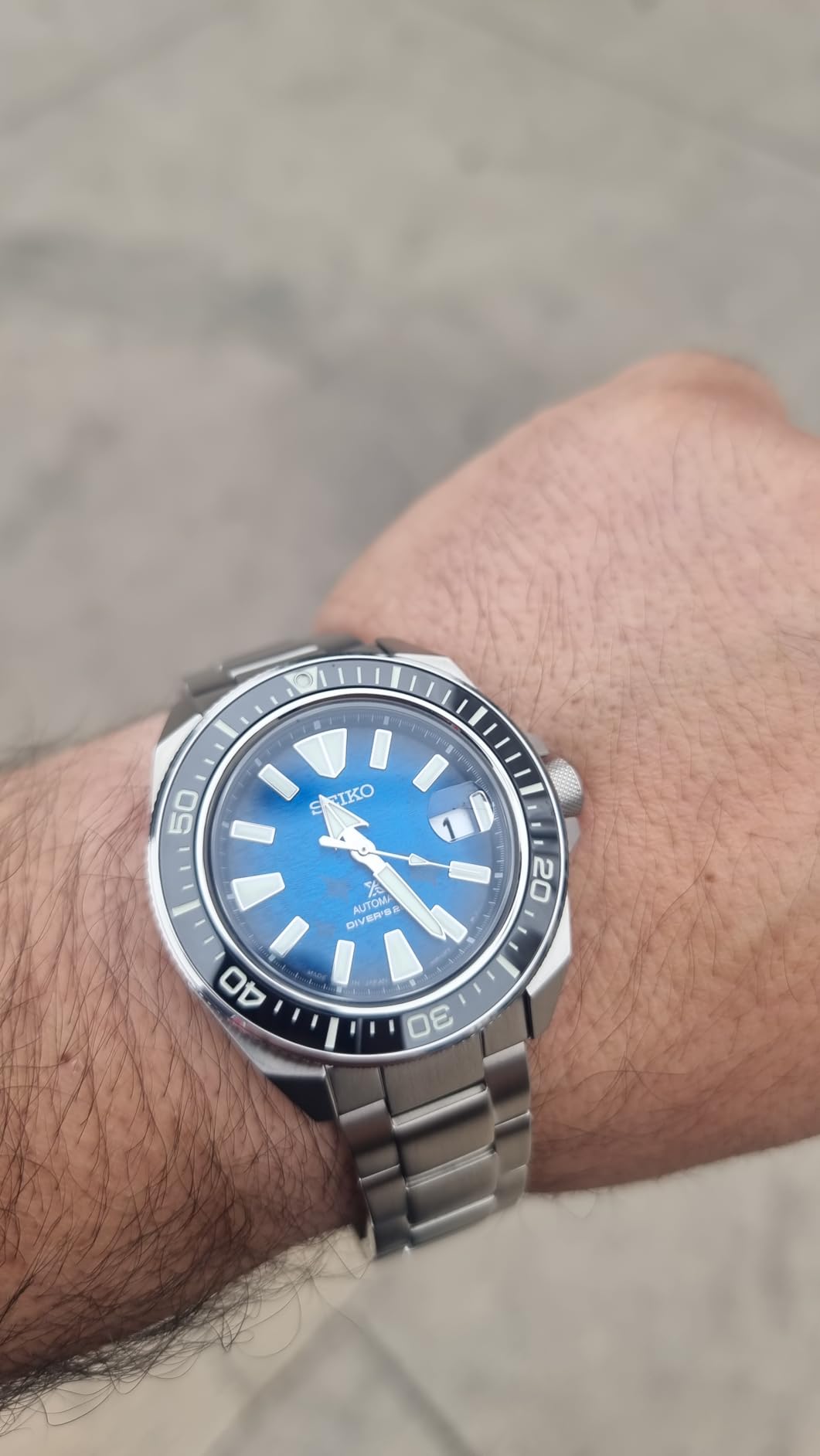 Seiko SRPE33 Prospex Automatic Dive Watch for Men - LumiBrite Hands, Unidirectional Bezel - 200M Water Resistant customer photo 1