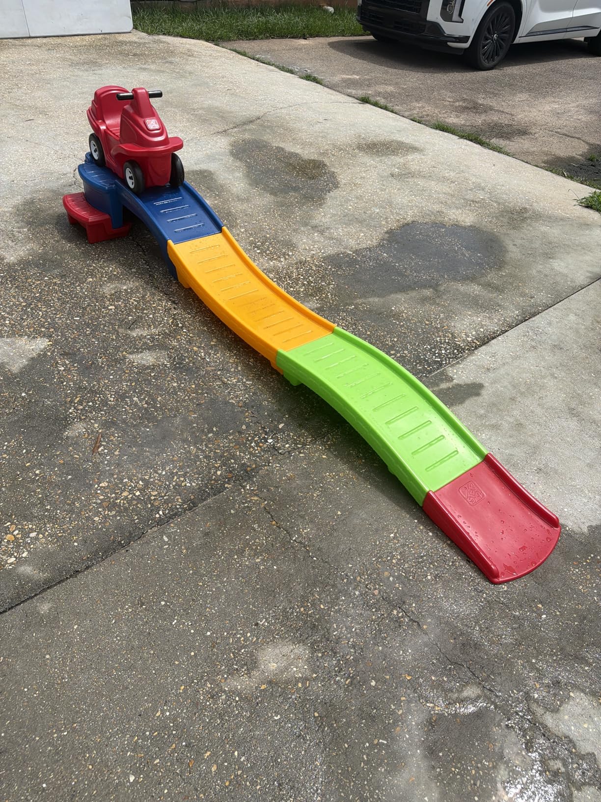 Step2 Up and Down Roller Coaster Toy for Kids, Ride On Push Car, Indoor, Outdoor Playset, Toddlers Ages 2-5 Years Old, Compact Storage, Max Weight 50 Lb., Multicolor customer photo 2