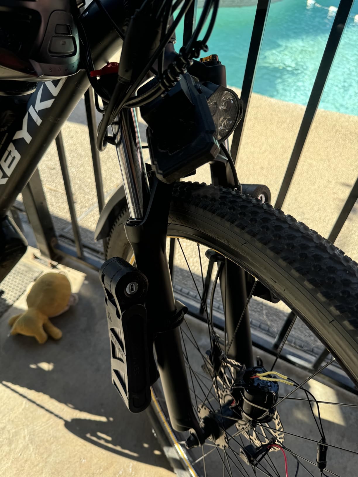 BUCKLOS 26/27.5/29 MTB Suspension Fork Travel 100mm, 28.6mm Straight Tube QR 9mm Crown Lockout Aluminum Alloy XC Mountain Bike Front Forks customer photo 2