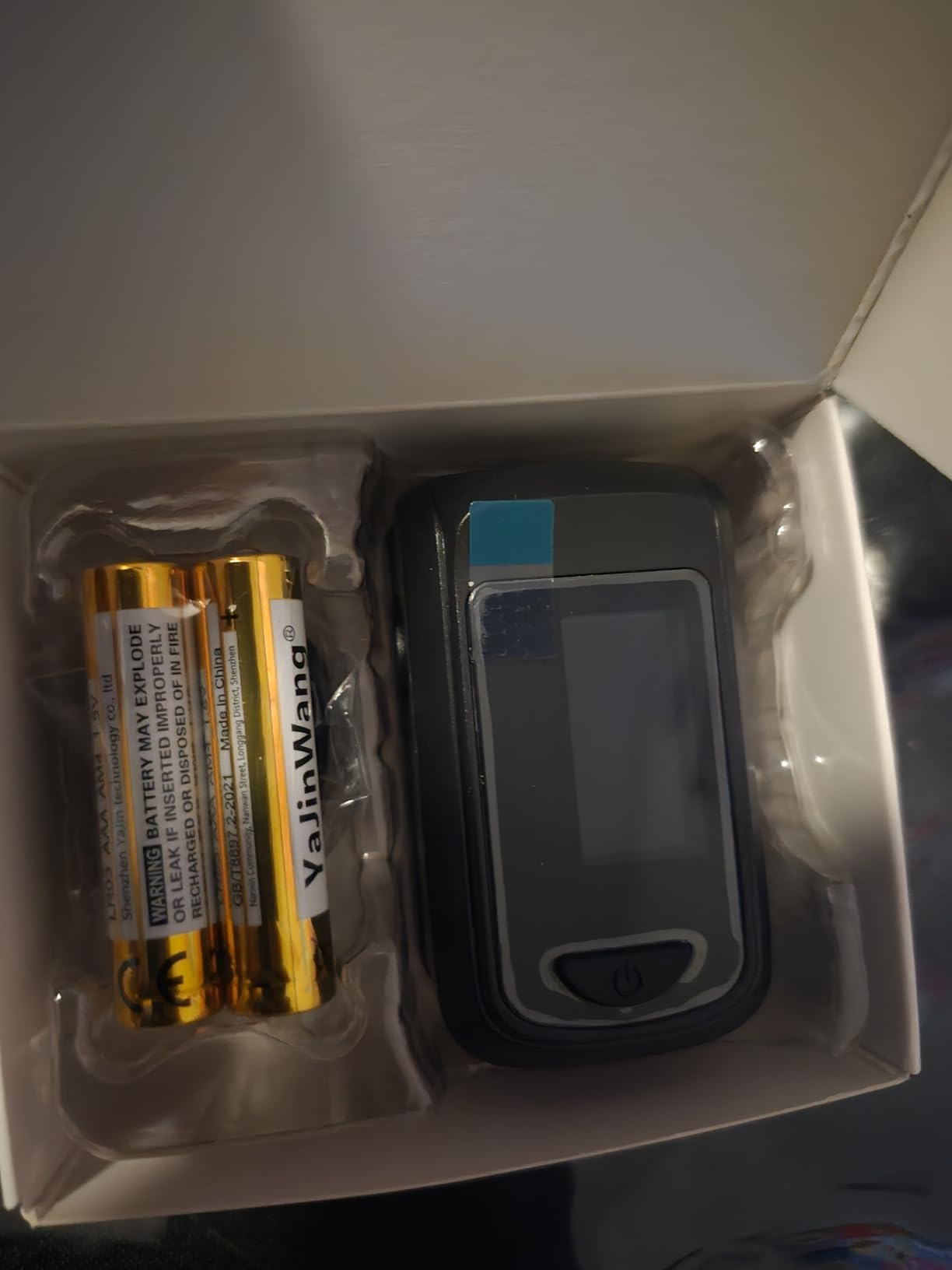 Healthtree JKS50B Pulse Oximeter Fingertip - Blood Oxygen monitor Fingertip with Perfusion Index, Fast 5-8s Reading, Large OLED Display, SpO2 & Heart Rate monitor for Home, Sports, Travel (Includes Batteries & Lanyard) customer photo 2