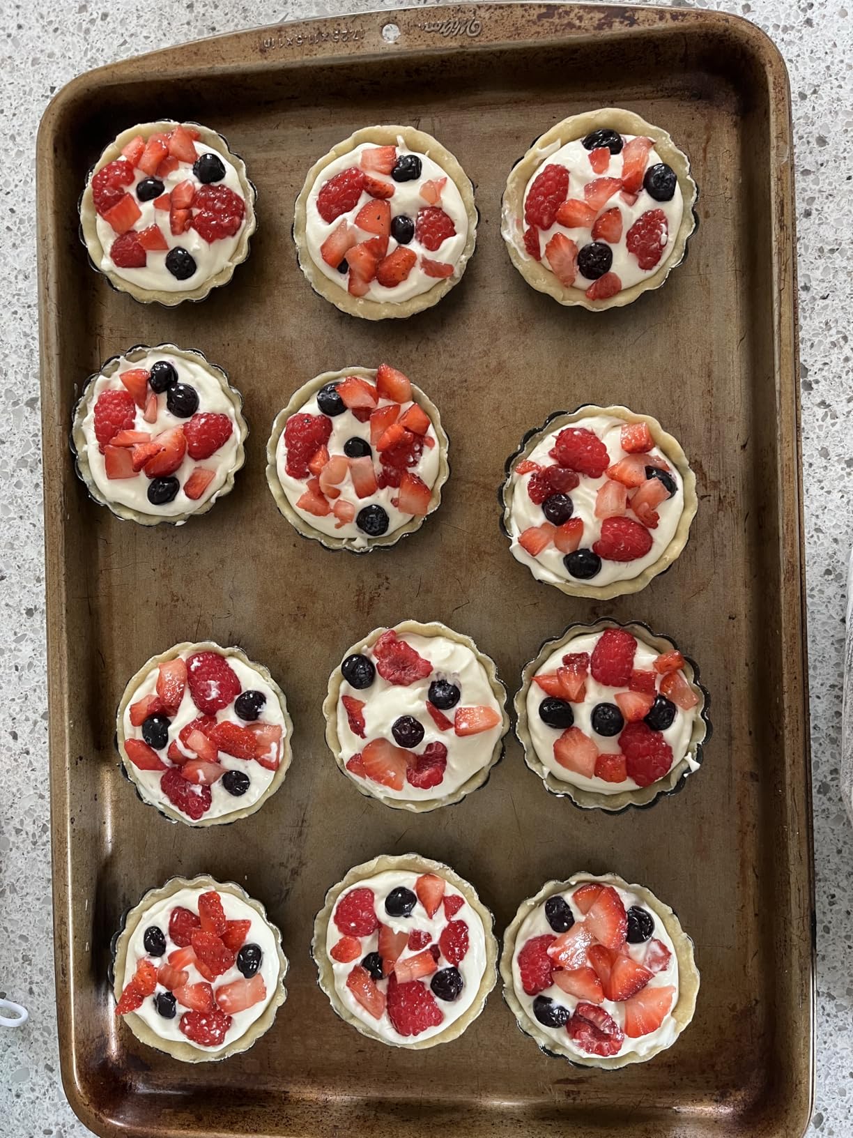 DATANYA 8 Pack Mini Tart Pans 4 Inch with Removable Bottom Round Nonstick Quiche Pan, Heavy Duty Fluted Side for Pies, Mousse Cakes, Dessert Baking (4 Inch 8pcs) customer photo 2