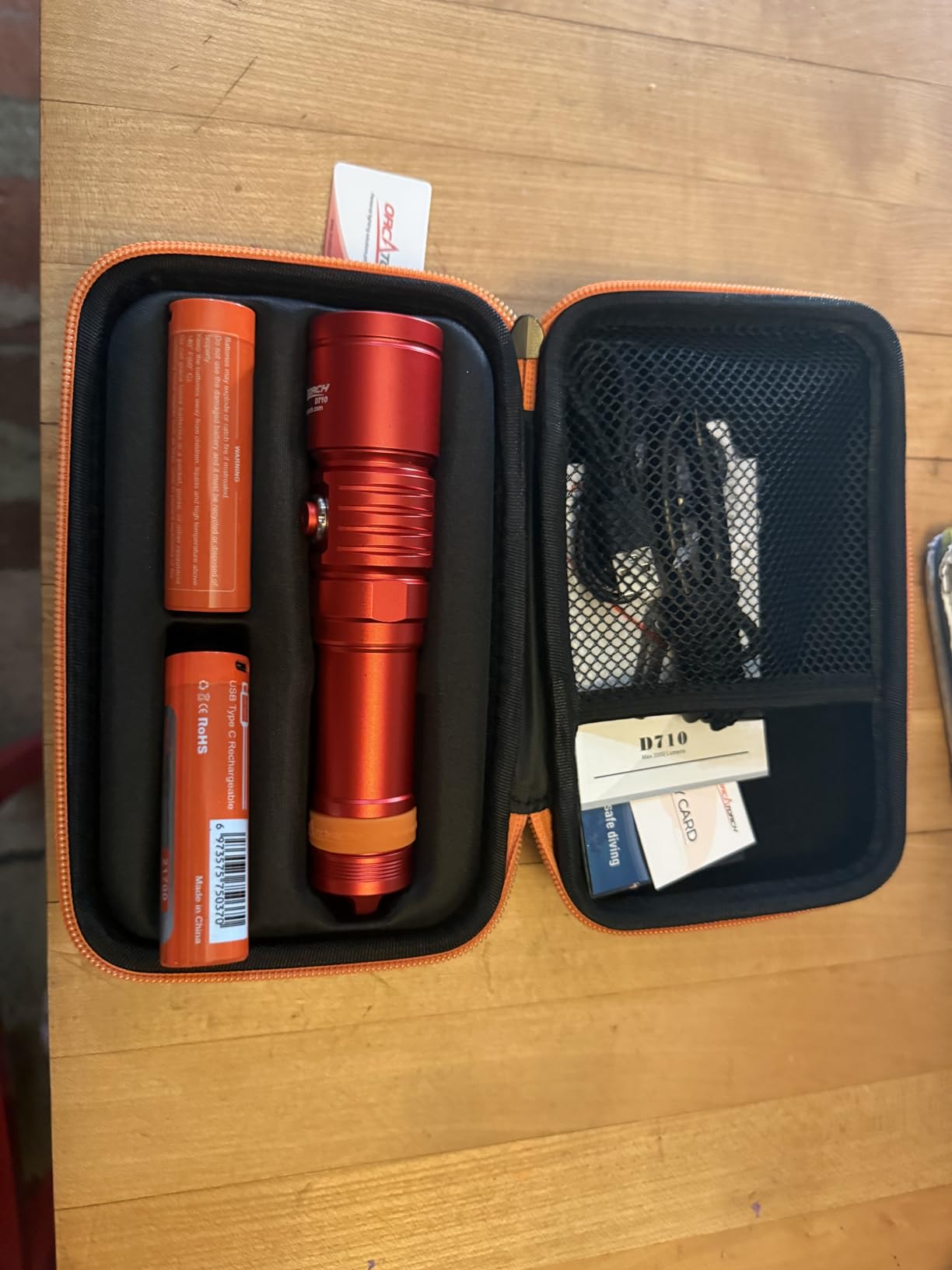 ORCATORCH D710 Scuba Diving Light, 3000 Lumens Super Bright Underwater Flashlight with 6 Degrees Narrow Beam, IP68 Waterproof Night Dive Torch 150 Meters Submersible Light (Black) customer photo 1