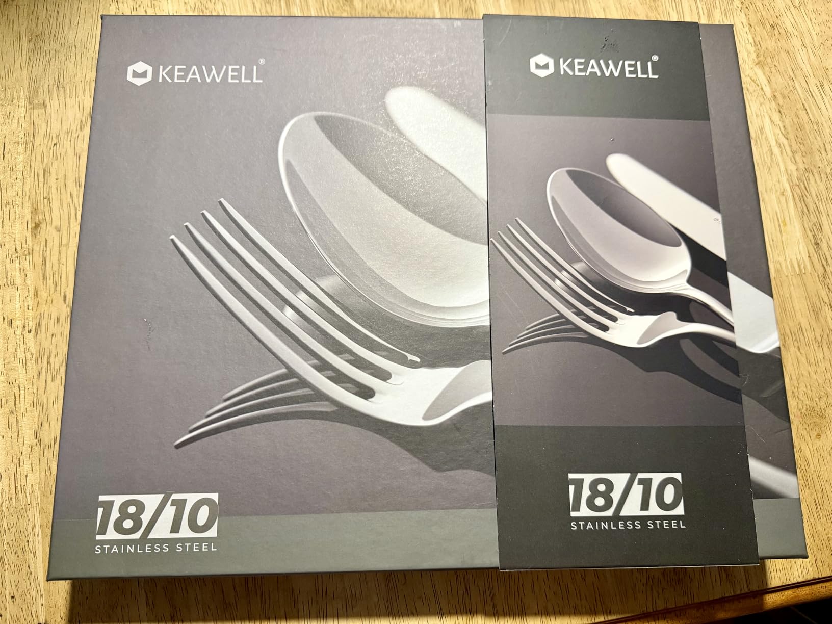 KEAWELL Luxury 20 Pieces 18/10 Stainless Steel Flatware set, Service for 4, silver plated with gold accents, Fine Silverware set and Dishwasher Safe (Gold Accent) customer photo 1