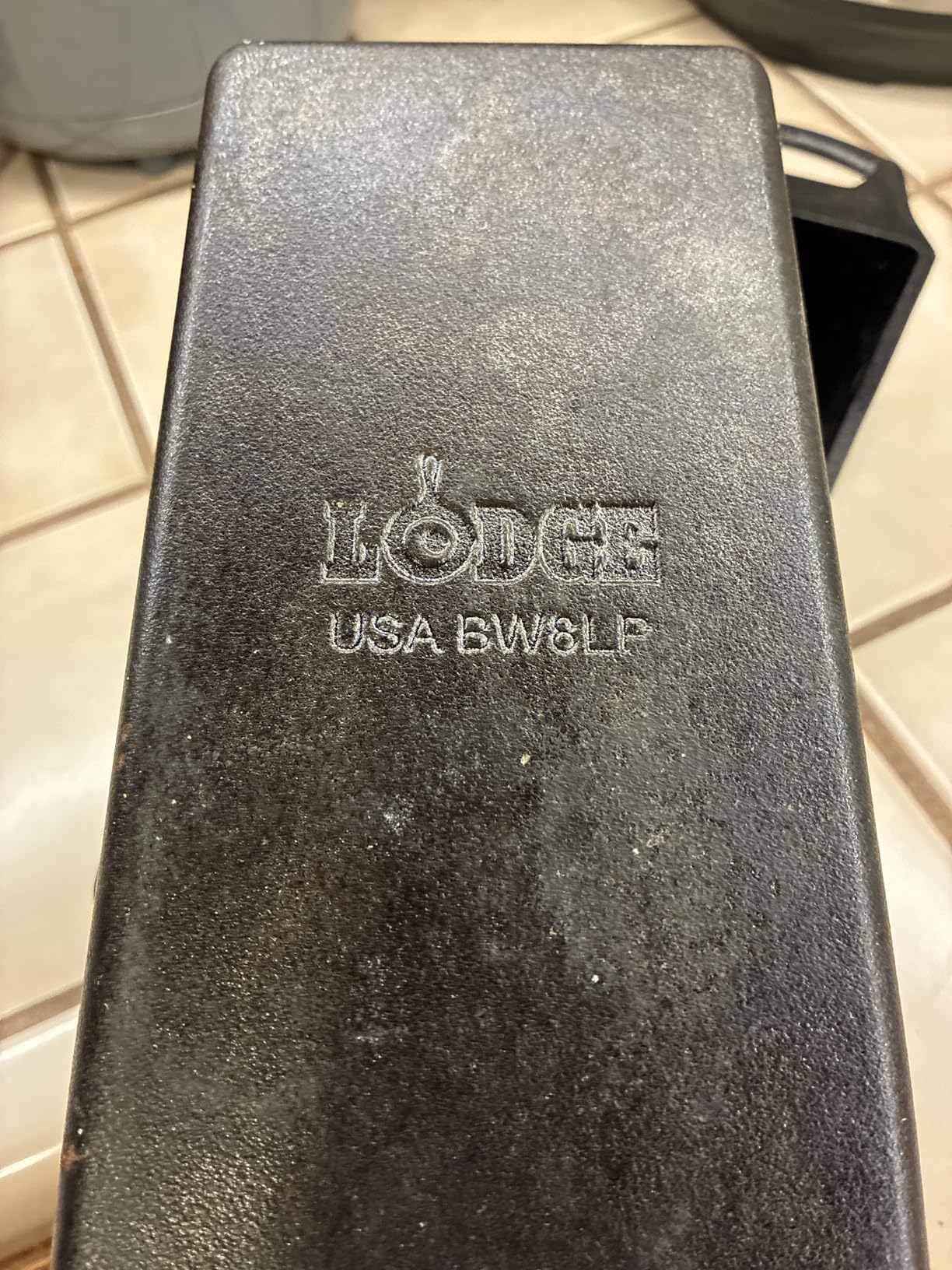 Lodge Seasoned Cast Iron Loaf Pan 8.5 Inches - Pre-Seasoned Rectangular Cast Iron Bakeware customer photo 2