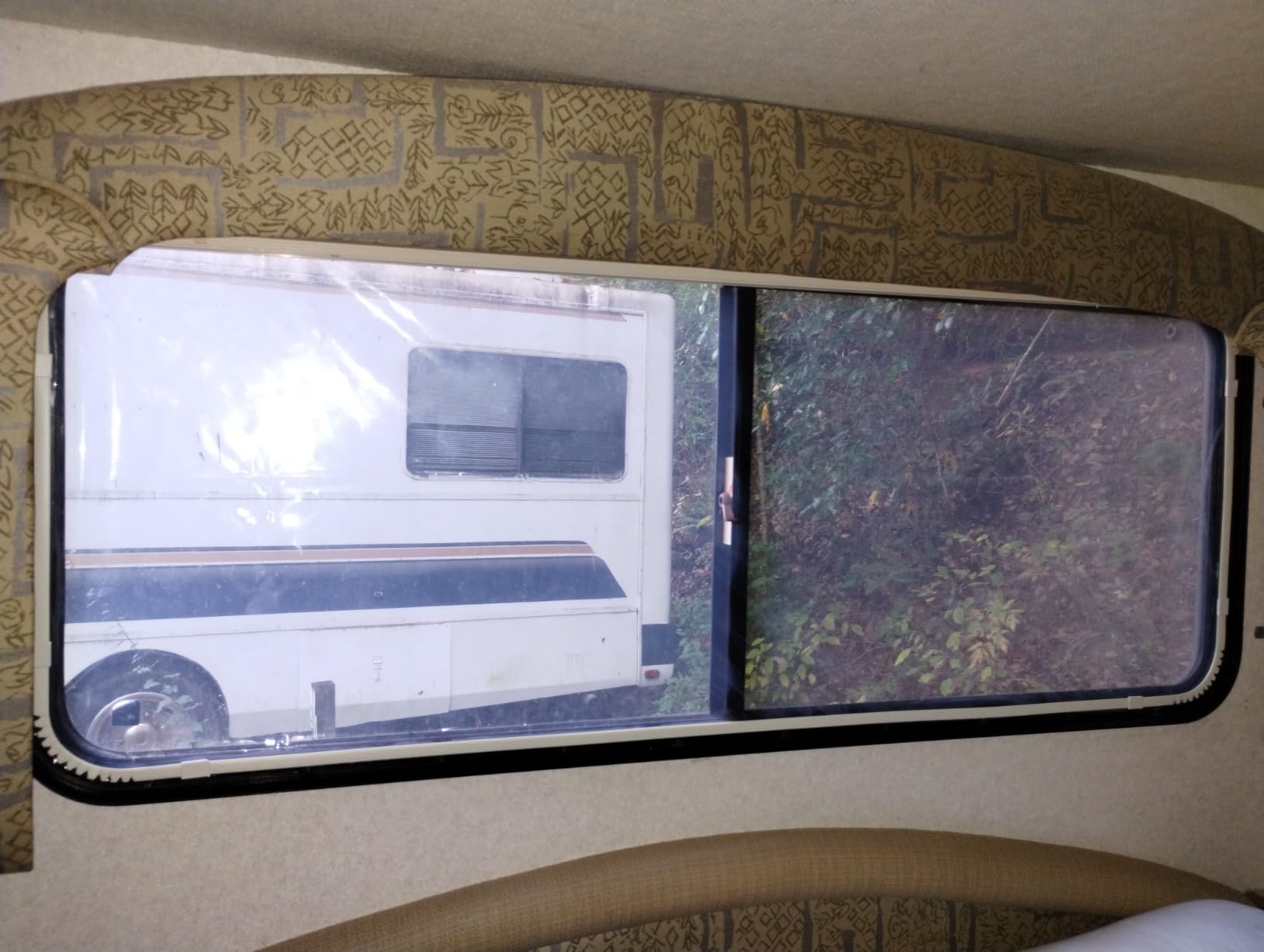 DIY Magnetic Window Insulation kit Transparent Film with White Frame Max 56