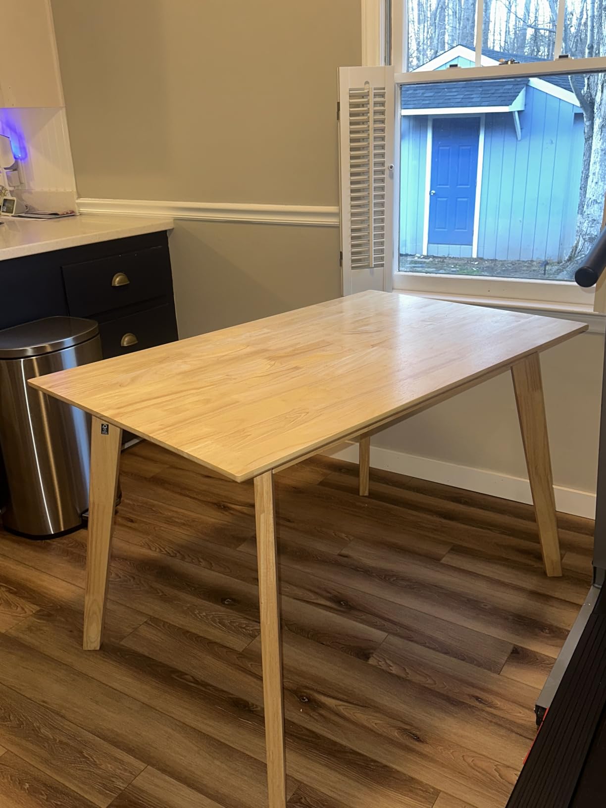 Amazon Basics FSC Certified Sturdy Solid Wood Rectangular Dining Table, Easy Assembly, Kitchen Table, 29.5
