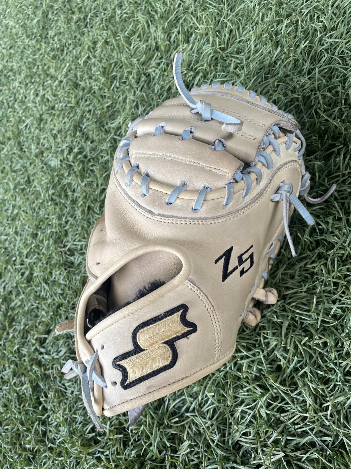 SSK Z5 Craftsman Baseball Catcher's Mitt - 32.5