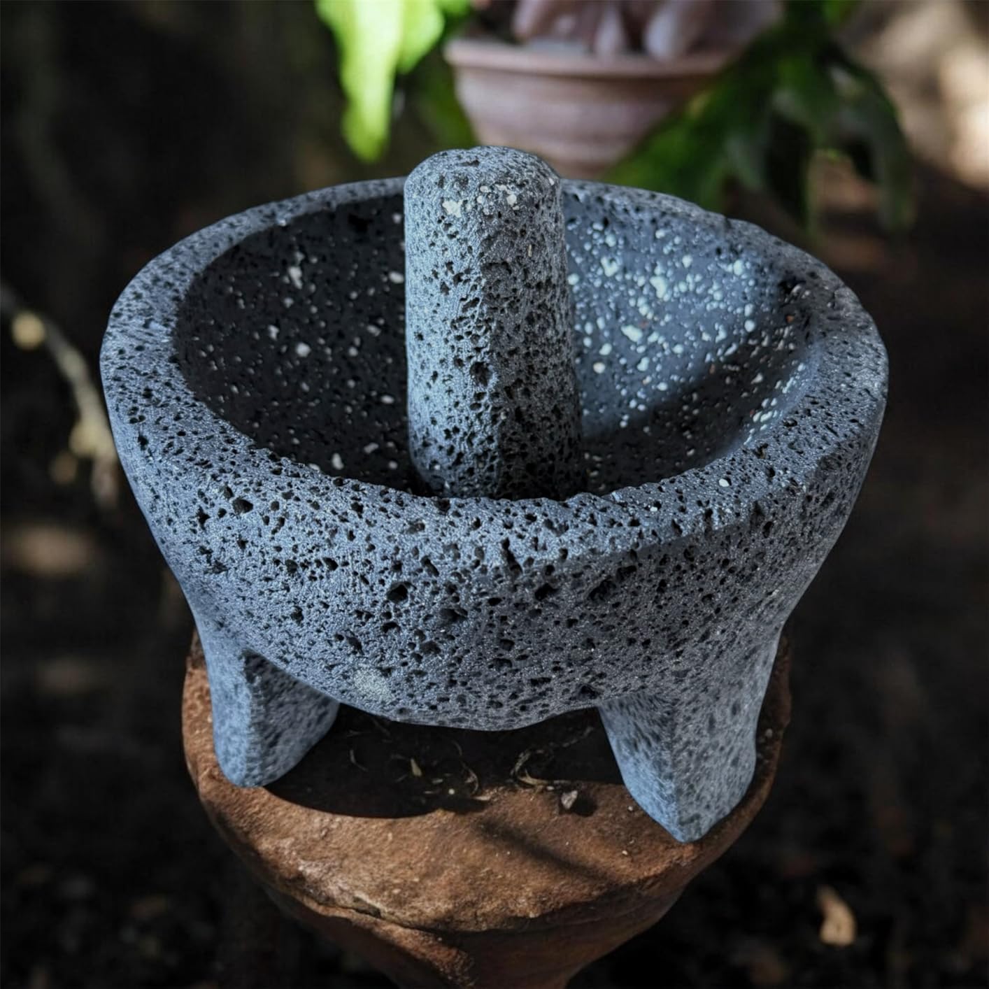 The Original Molcajete Mexicano Volcanic Rock Handmade of Authentic Lava Rock in Mexico - Molcajete de Piedra volcanica - Molcajete Mortar Pestle Bowl - Volcanic Rock Guacamole Maker customer photo 2