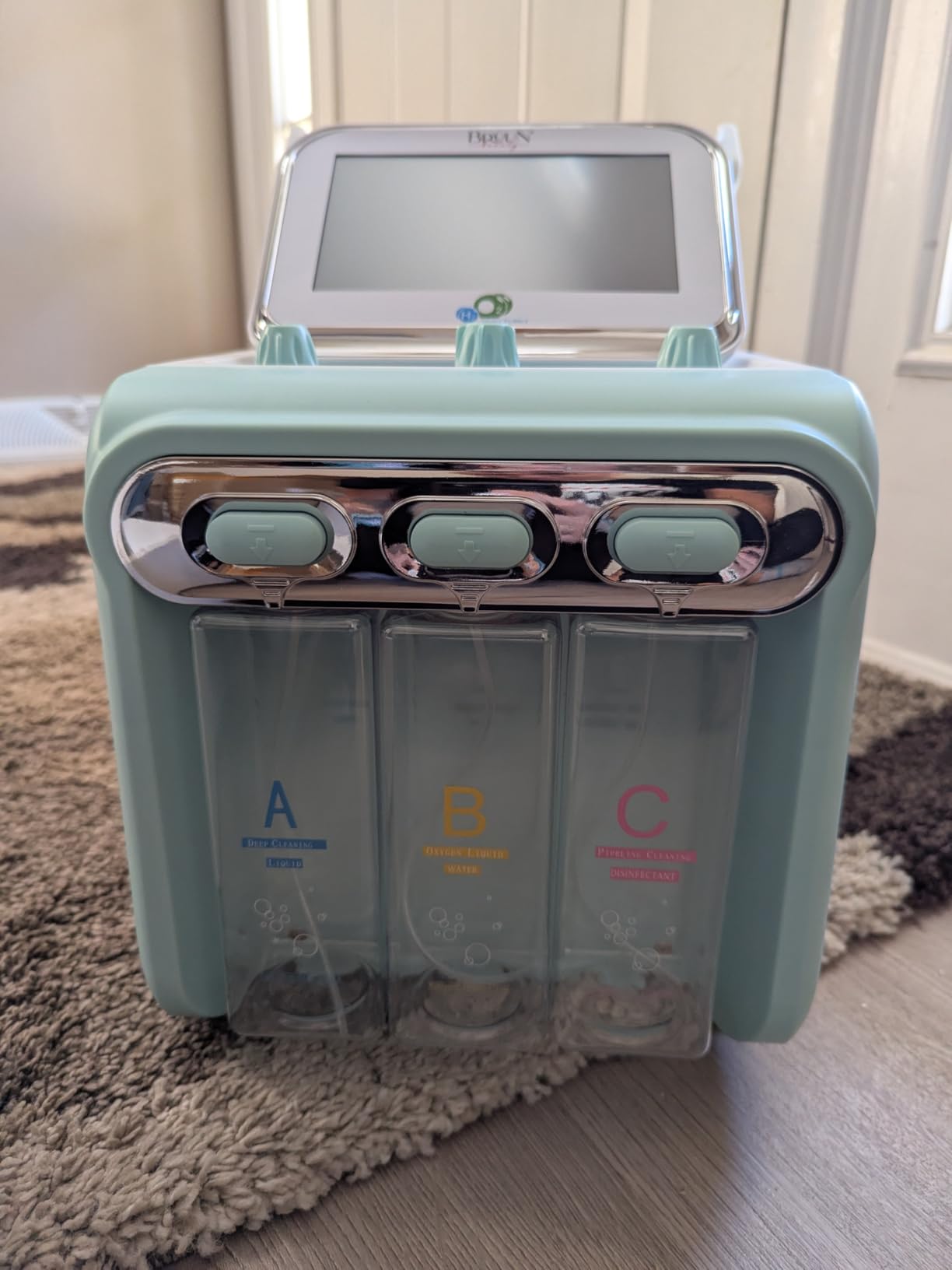 BRUUN Facial Care Machine - A 7 in 1 Multifunctional Face Care Device for Skin Moisturizing - A Vacuum Cleaning Jet for Home and Beauty Salon customer photo 2