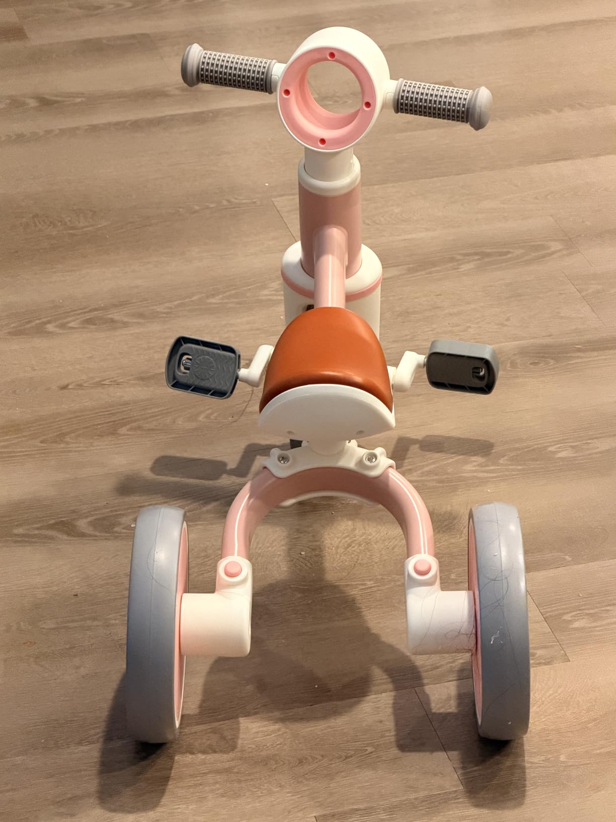 LOL-FUN Toddler Balance Bike for 1 2 Year Old Boys Girls Birthday Gift Toy, Baby Tricycle for Toddlers 1-3 Years Present, 4 in 1 Kids Trike for Ages 2-4 with Removable Pedal customer photo 1