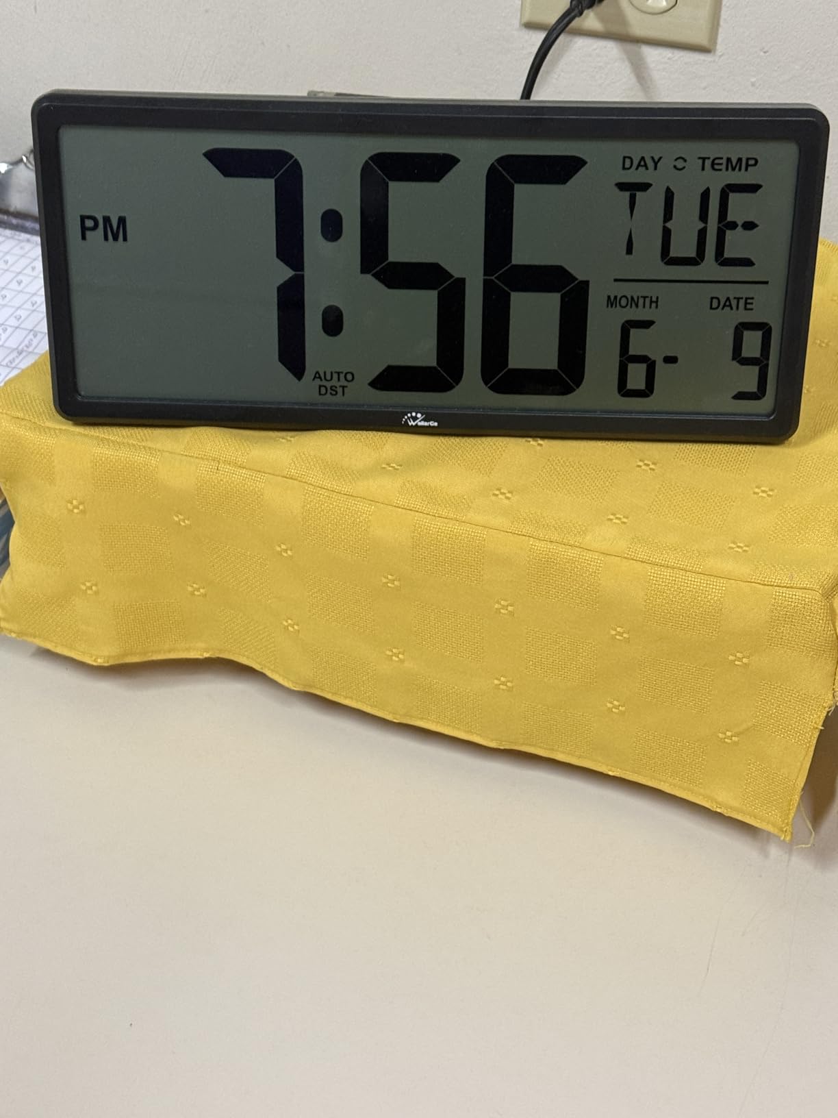 WallarGe 14.5'' Large Digital Wall Clock Battery Operated with Jumbo Numbers, Temperature and Date - Easy to Read and Set, Auto DST customer photo 1