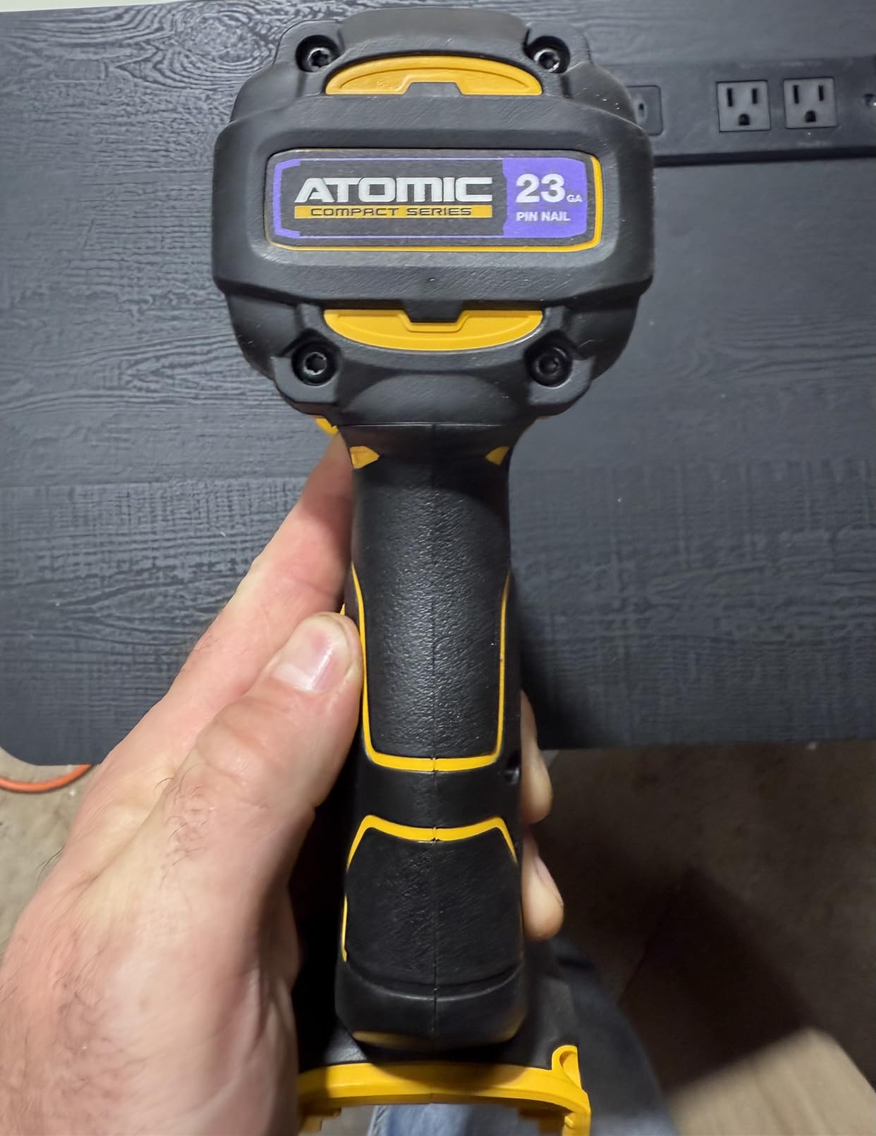 PIN NAILER CMPCT 20V 23G customer photo 1