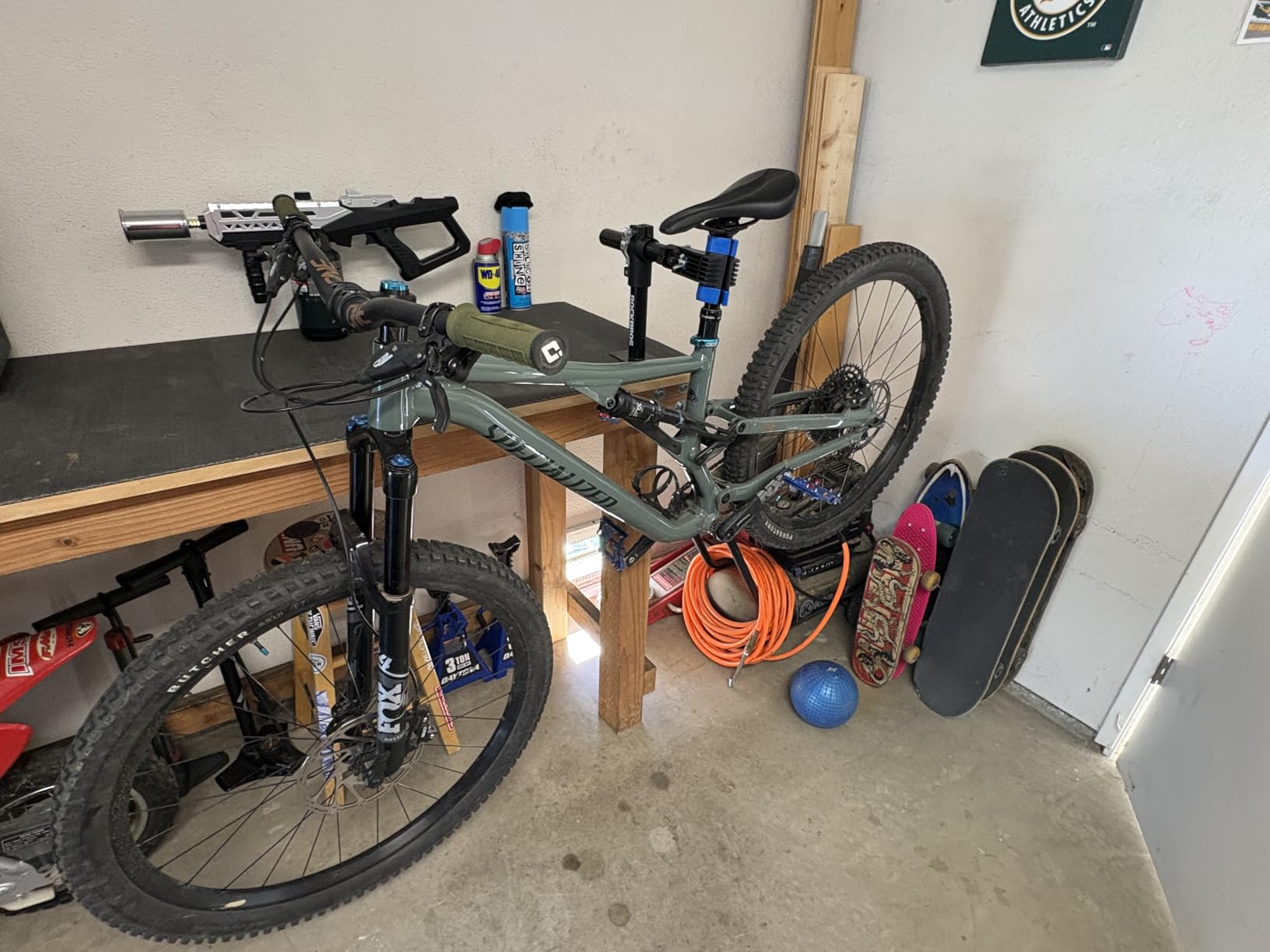 ROCKBROS Bike Repair Stand - Bench Mount Workbench for Road & Mountain Bikes customer photo 1