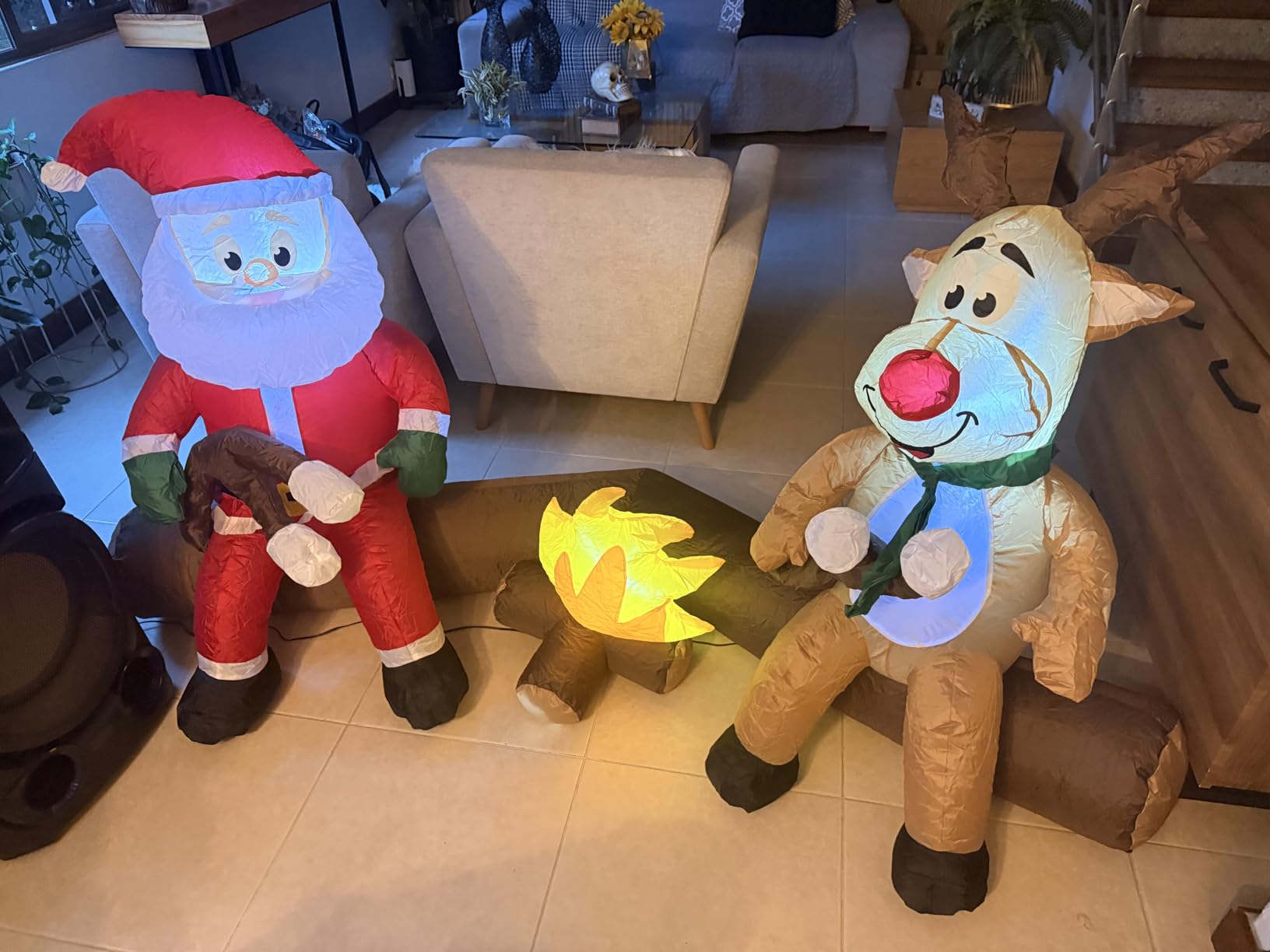 Joliyoou 7FT Christmas Inflatable Decorations, Blowup Santa and Reindeer Roasting Marshmallows Over Campfire, Lighted Xmas Inflatable for Yard Front Door Outdoor Indoor Decor customer photo 2