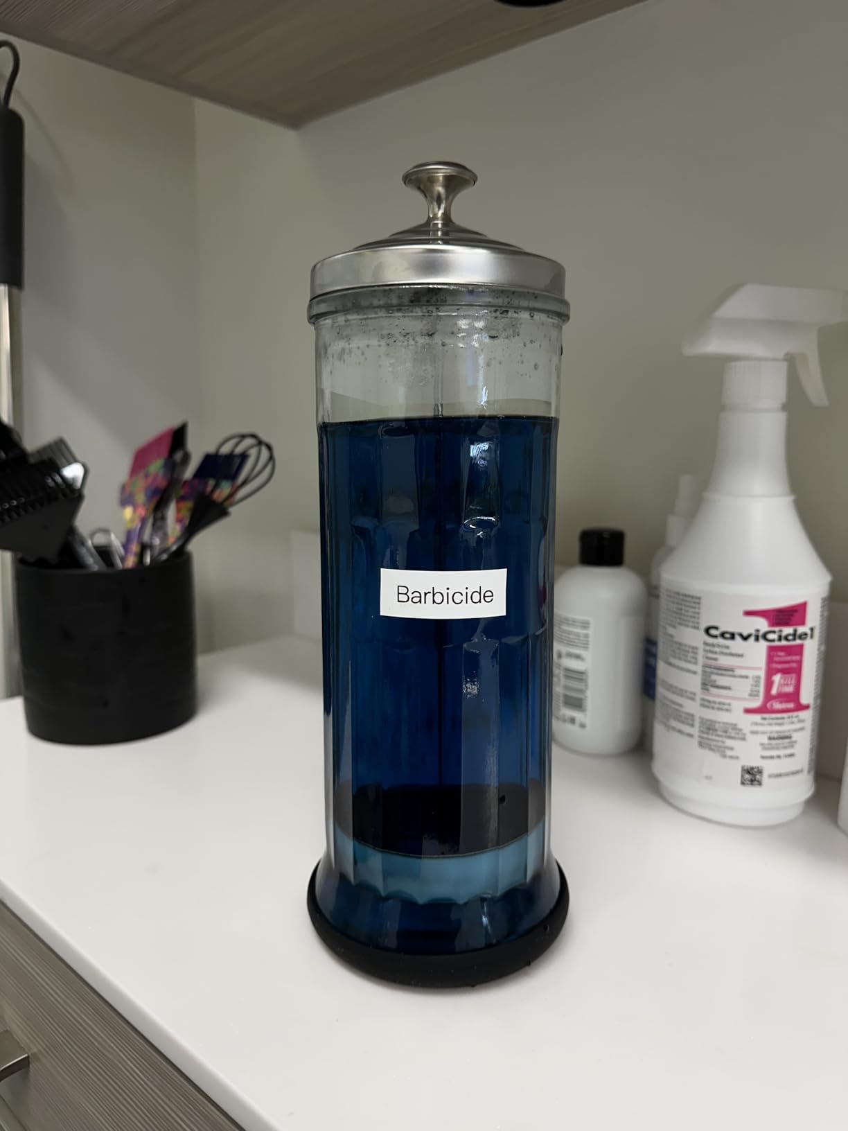 Disinfectant Sterilizer Jar - Durable Glass for Nail Tools and BarberShop Hair Stylist Tools (50 Oz /1500ml) customer photo 2