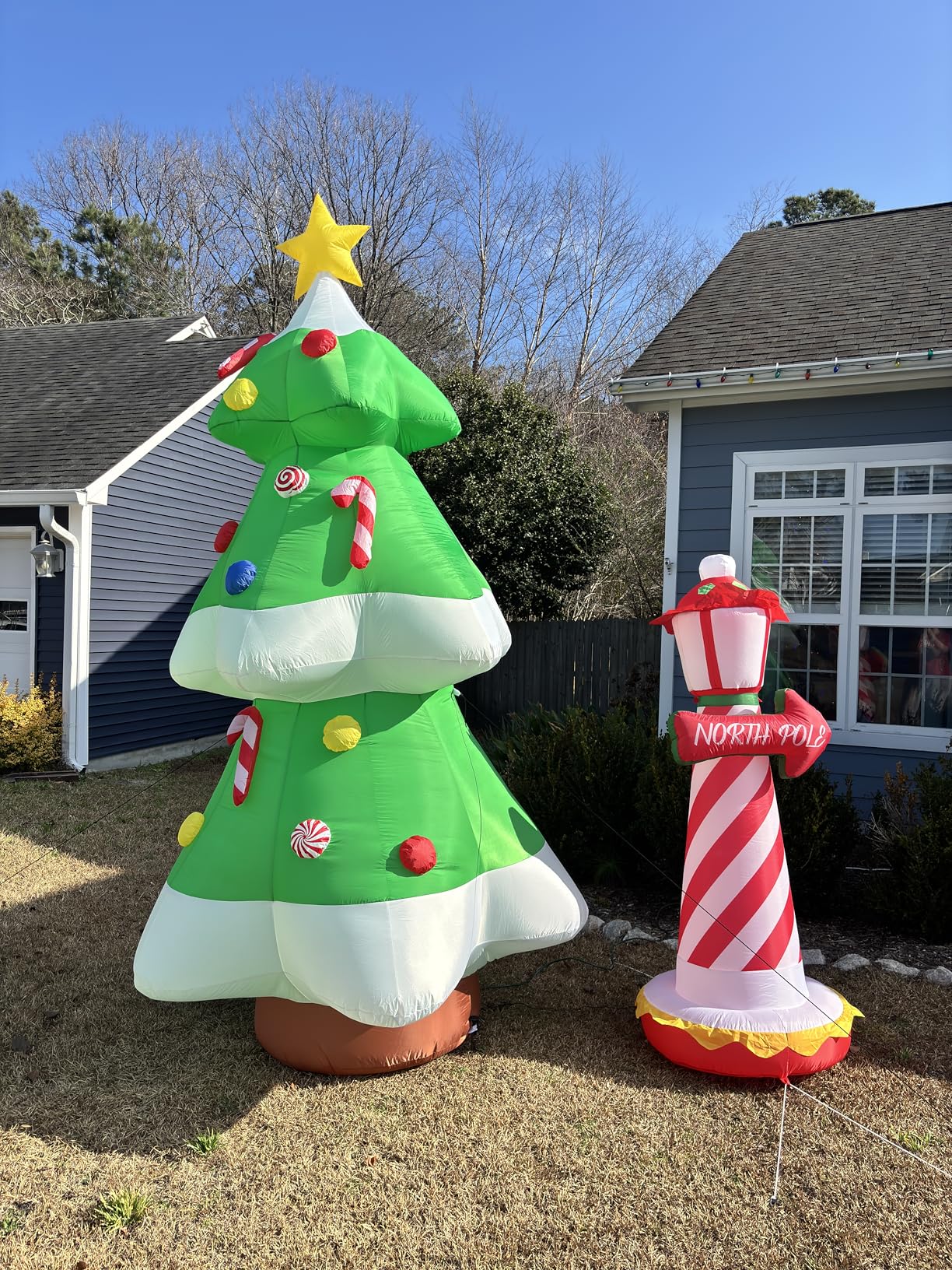 Juegoal 6 FT Christmas Inflatables Outdoor Decorations, Inflatable Xmas Lighthouse, Lighted Blow Up North Pole Sign with Built in LED Lights customer photo 1