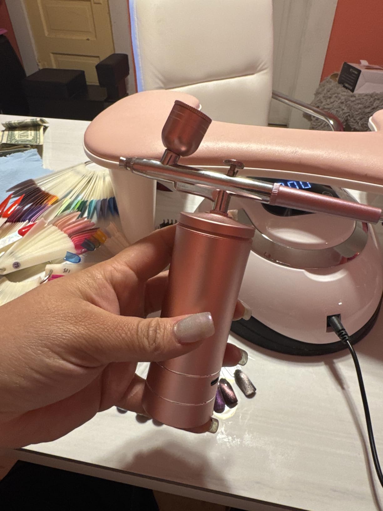 Airbrush-Kit Rechargeable Cordless Airbrush Compressor -Auto Handheld Airbrush Gun, Airbrush Set Portable Wireless Air Brush for Barber, Nail Art, Cake Decor, Makeup, Model Painting customer photo 1